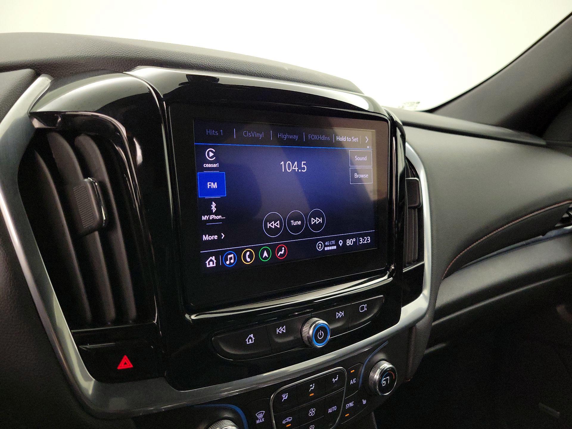 Thumbnail: 2022 Chevrolet Traverse - 16