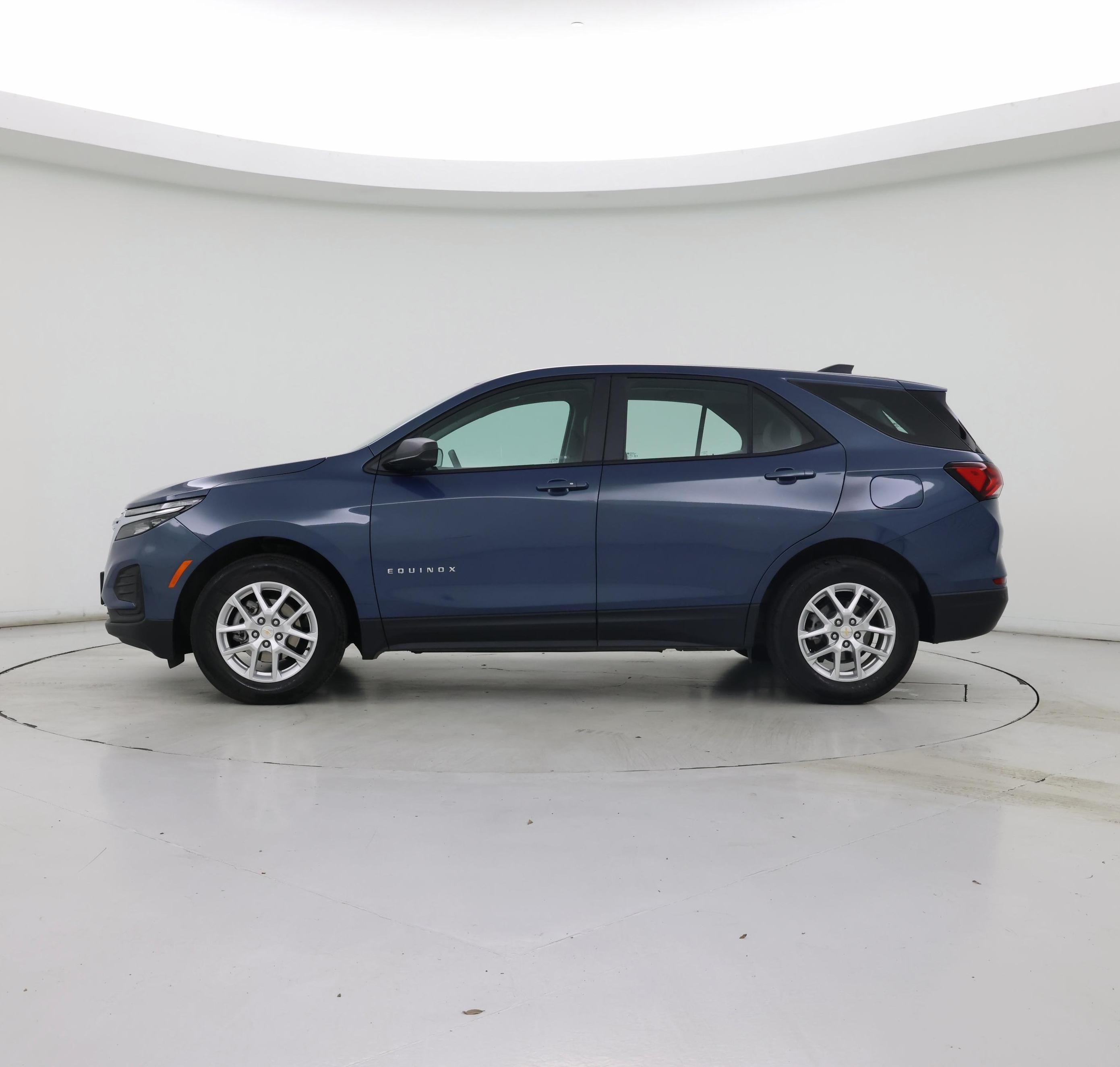 Thumbnail: 2024 Chevrolet Equinox - 3