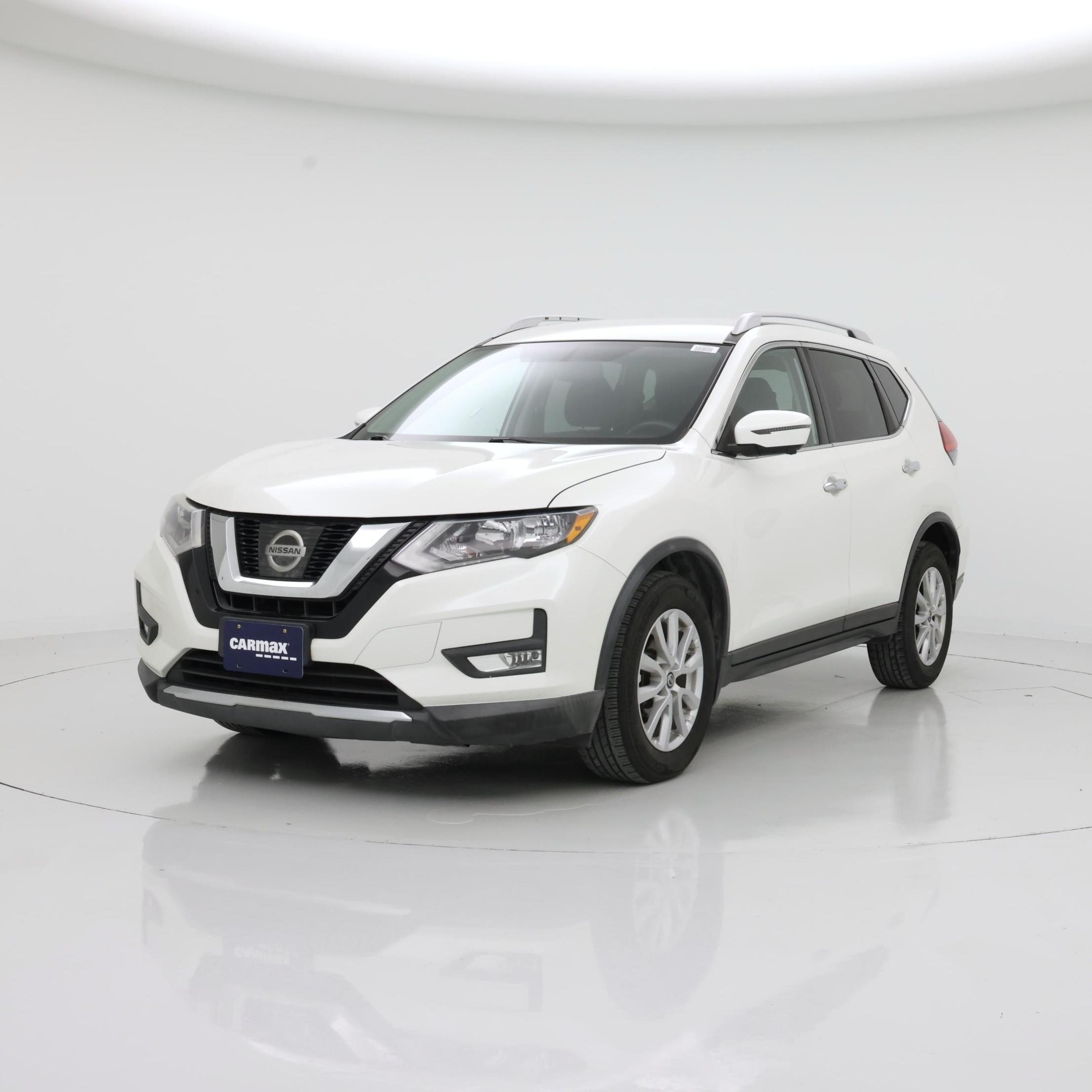 Thumbnail: 2017 Nissan Rogue - 4