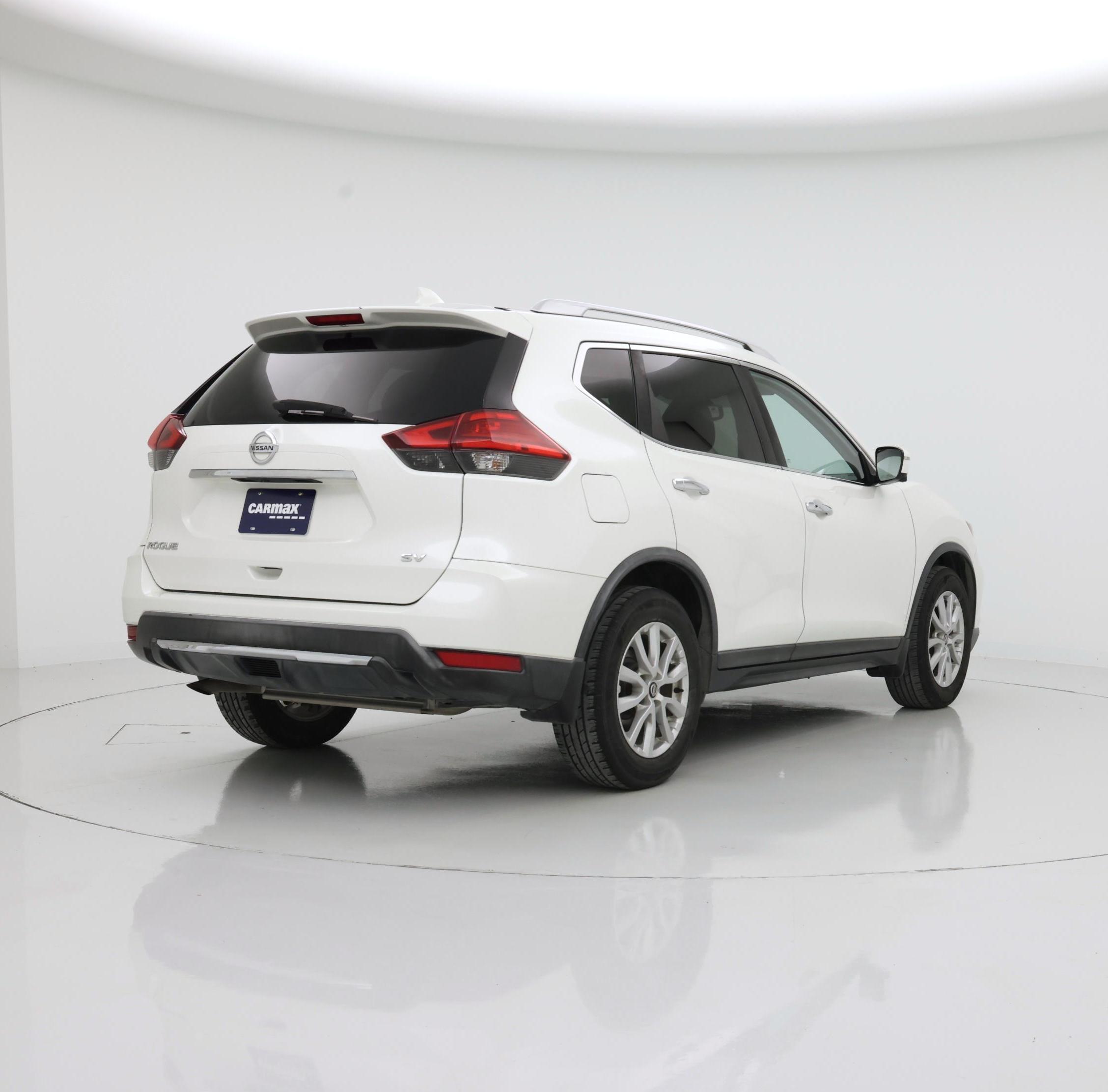 Thumbnail: 2017 Nissan Rogue - 8