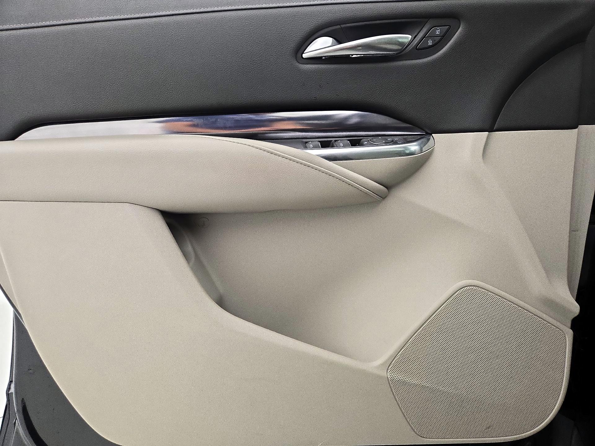 Thumbnail: 2019 Cadillac XT4 - 12