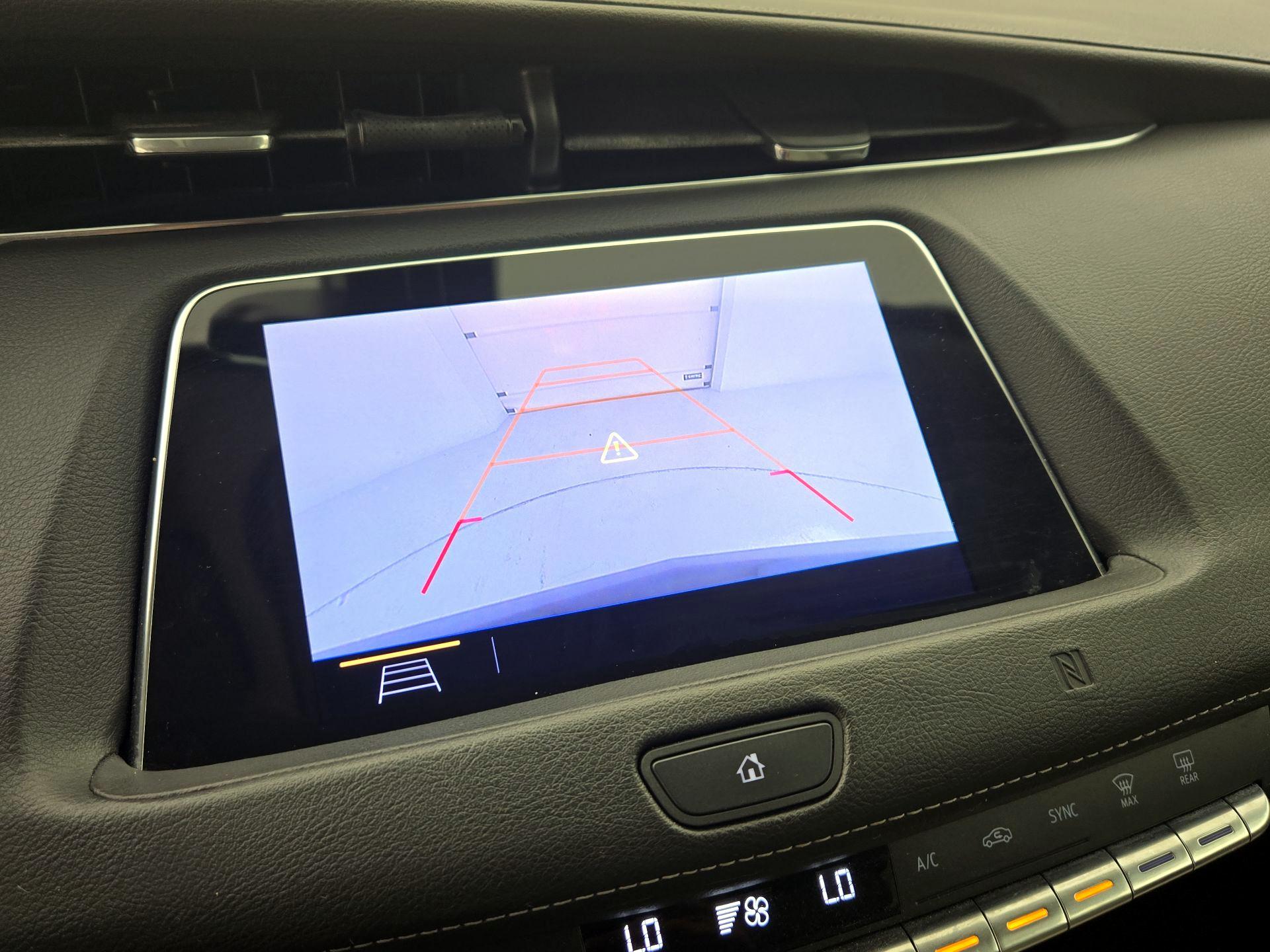 Thumbnail: 2019 Cadillac XT4 - 15