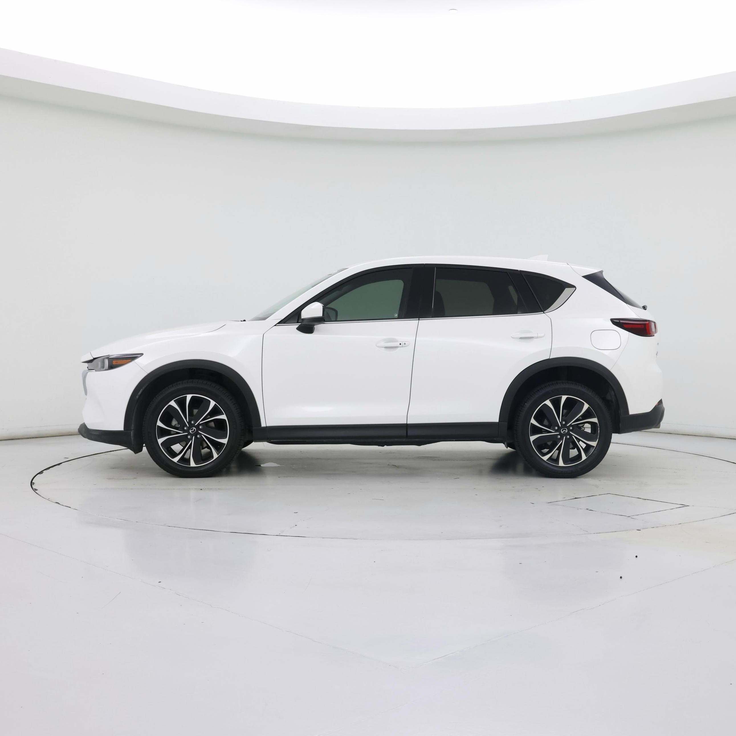 Thumbnail: 2022 Mazda CX-5 - 3