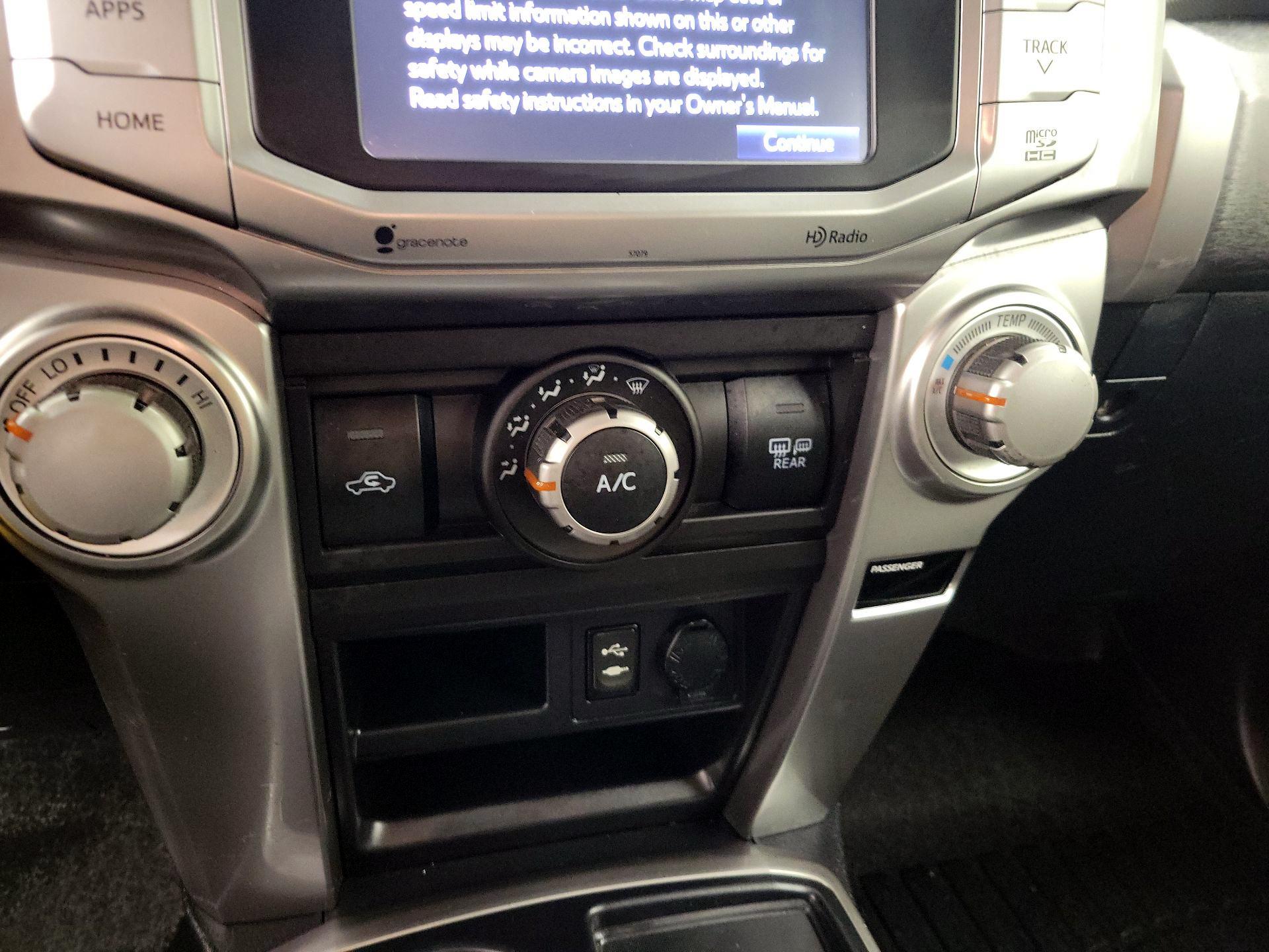 Thumbnail: 2014 Toyota 4Runner - 16