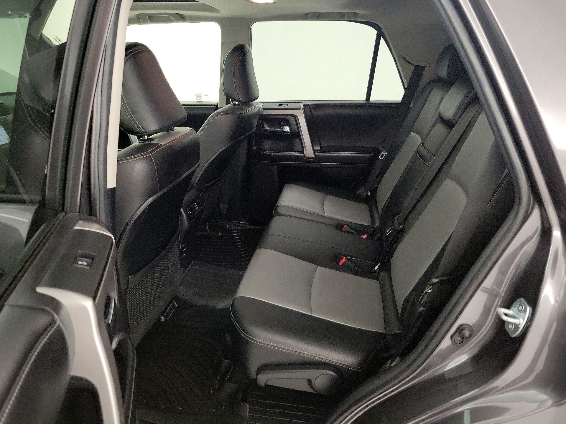 Thumbnail: 2014 Toyota 4Runner - 20