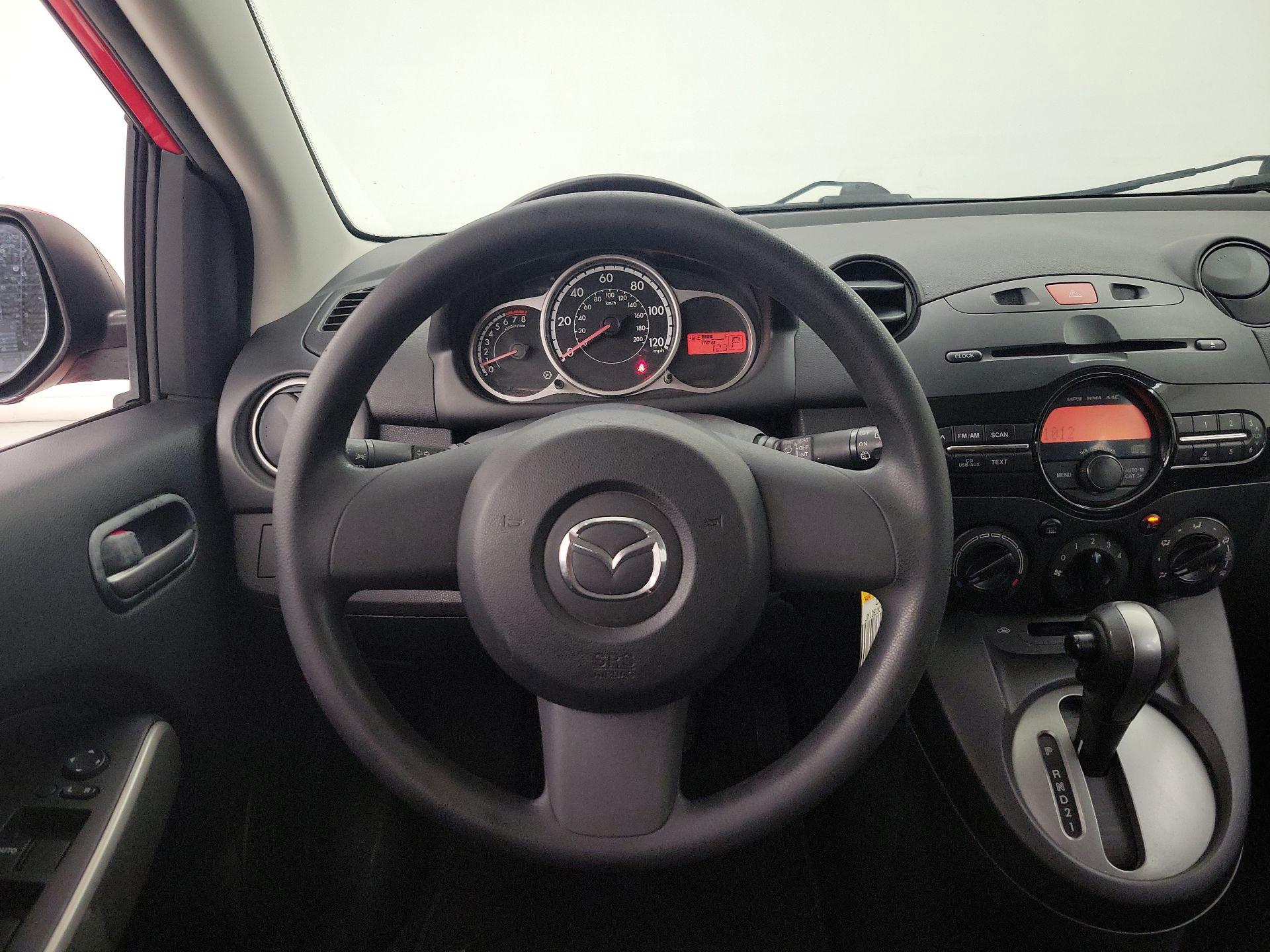 Thumbnail: 2014 Mazda Mazda2 - 10