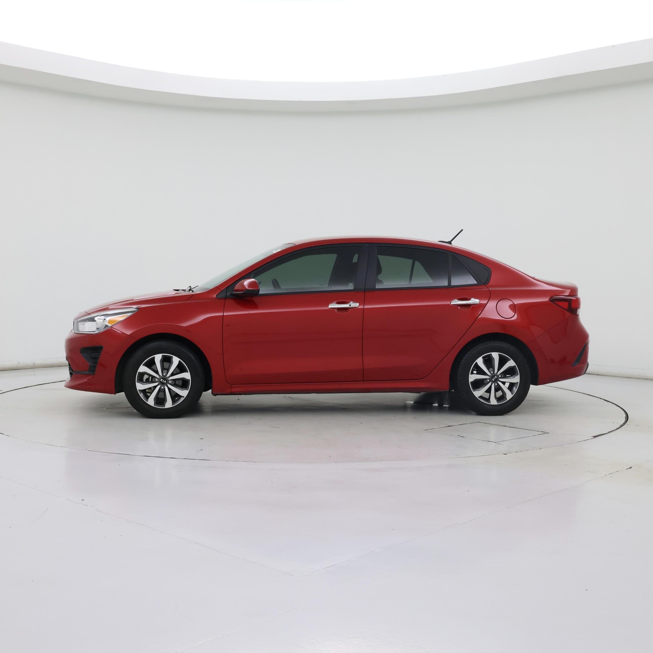 Thumbnail: 2021 Kia Rio - 3