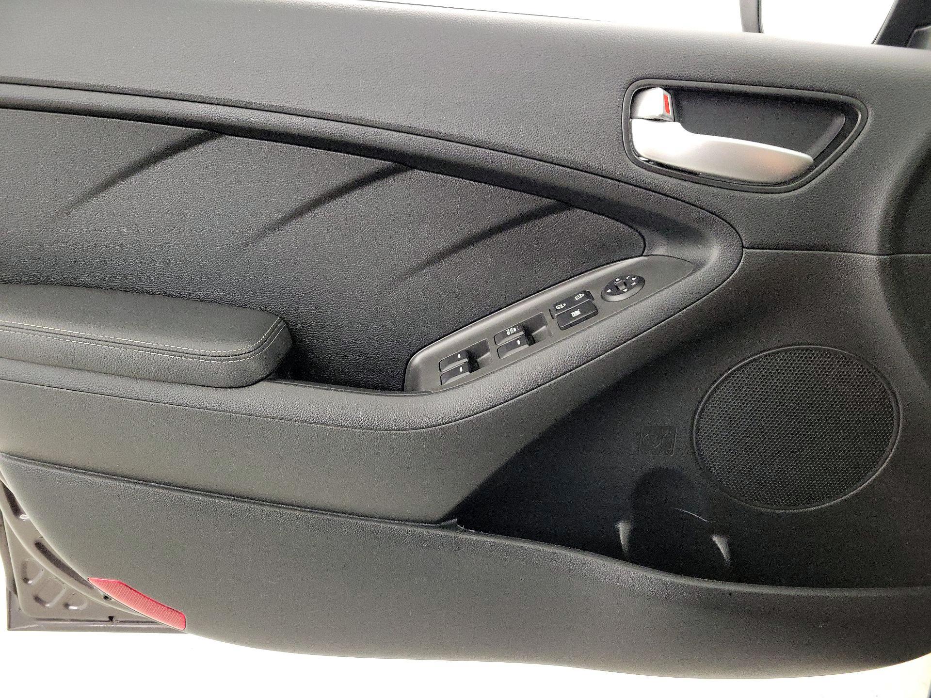 Thumbnail: 2018 Kia Forte - 12