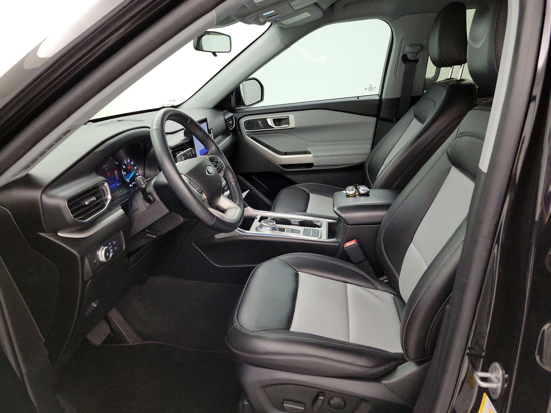 Thumbnail: 2022 Ford Explorer - 11
