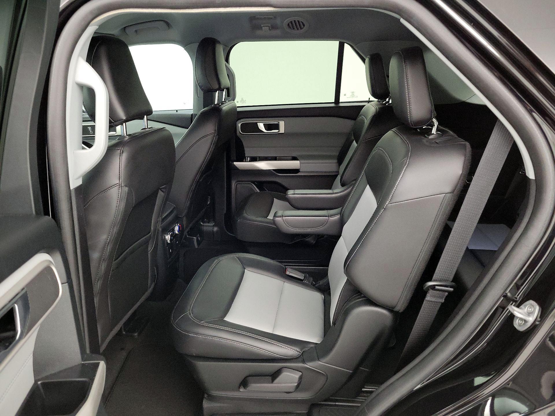 Thumbnail: 2022 Ford Explorer - 19