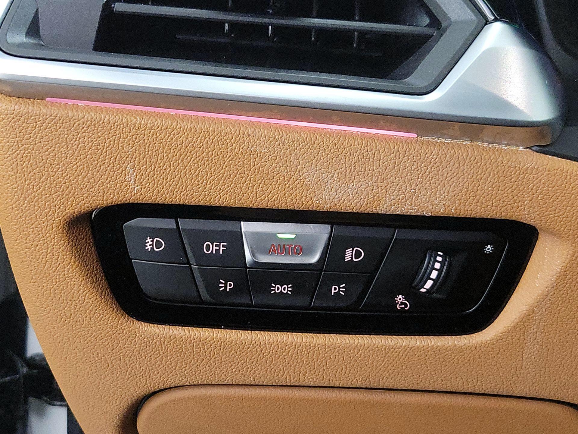 Thumbnail: 2021 BMW 3 Series - 13