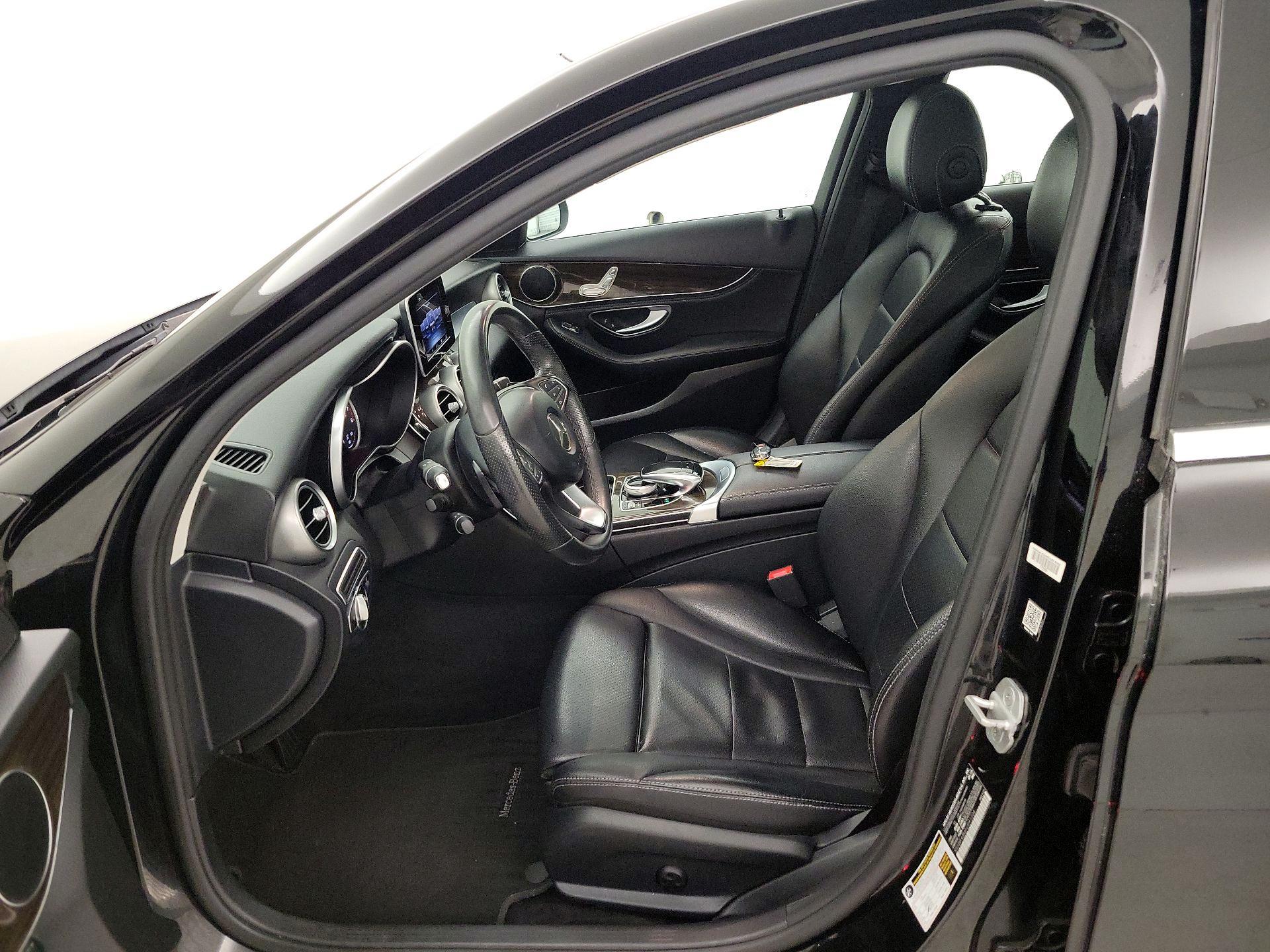 Thumbnail: 2015 Mercedes-Benz C-Class - 11