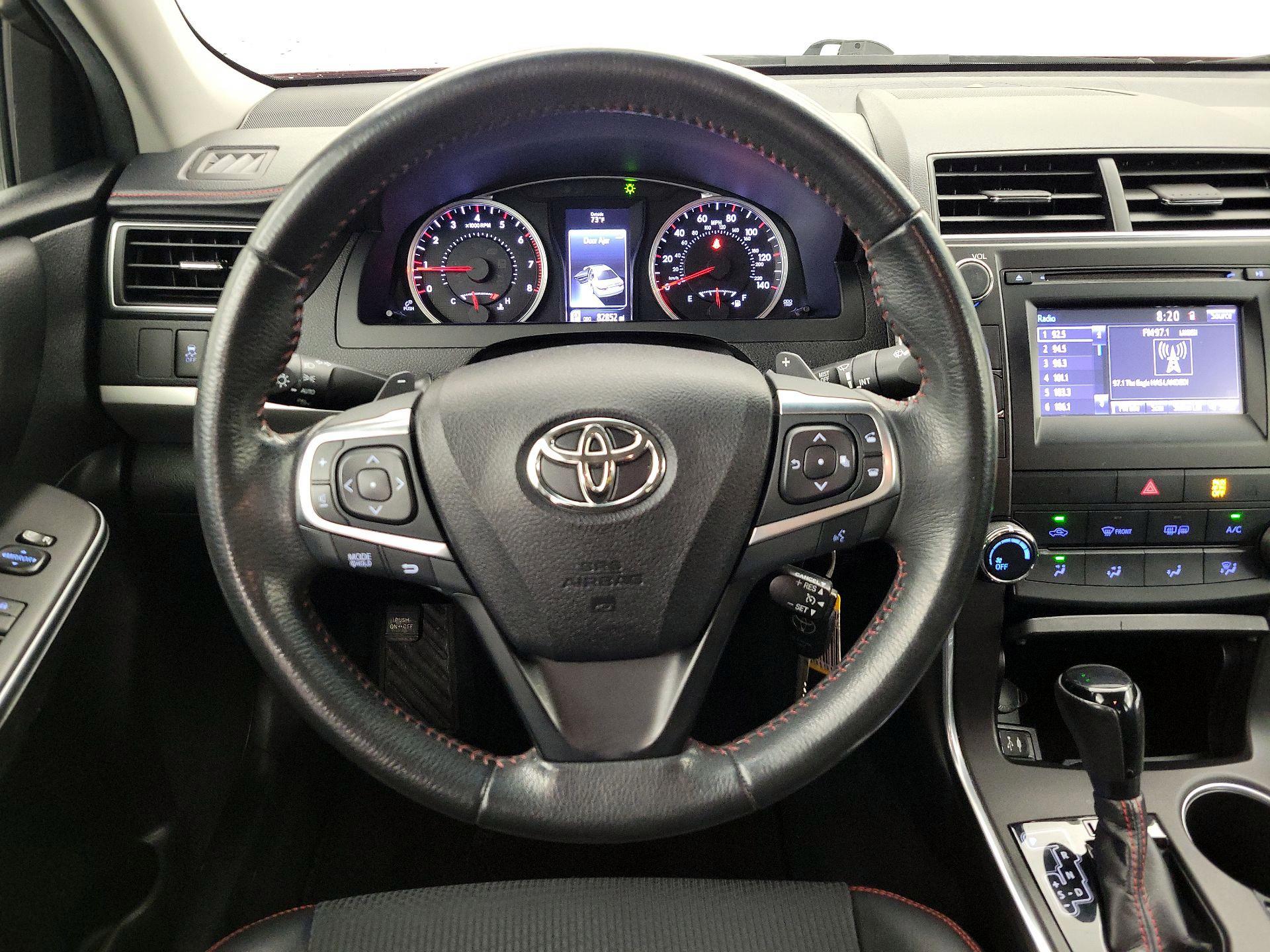 Thumbnail: 2017 Toyota Camry - 10