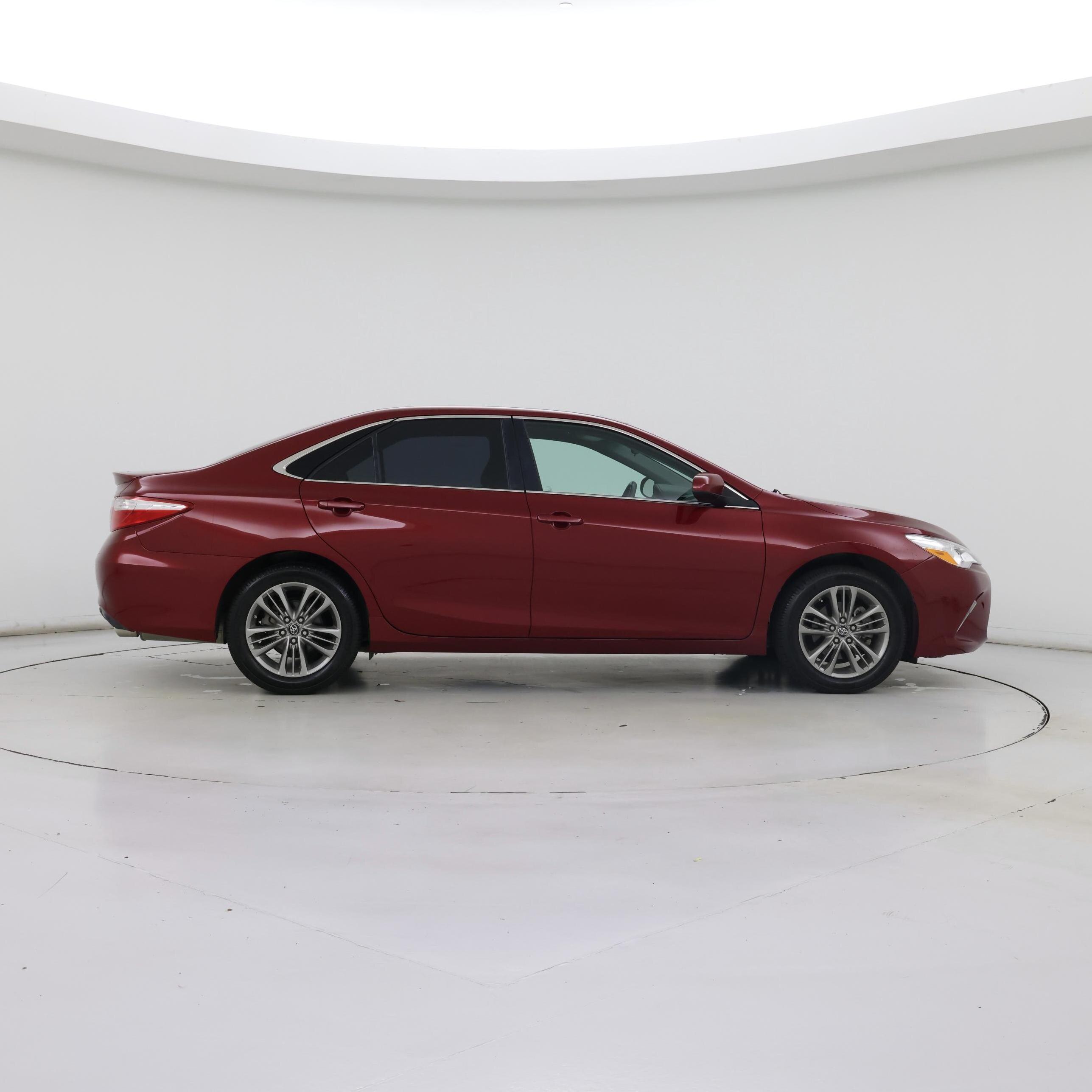 Thumbnail: 2017 Toyota Camry - 7