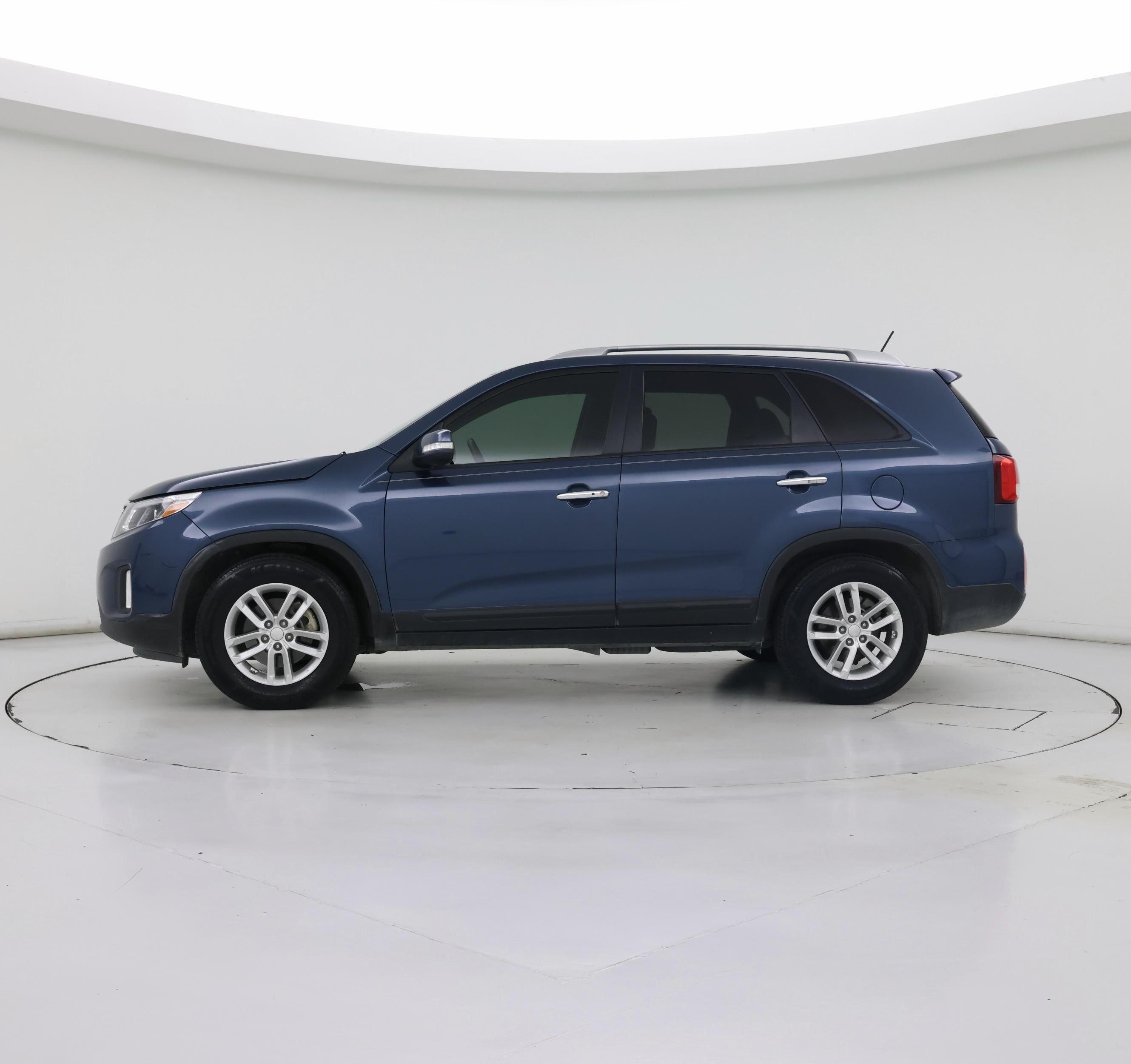 Thumbnail: 2014 Kia Sorento - 3