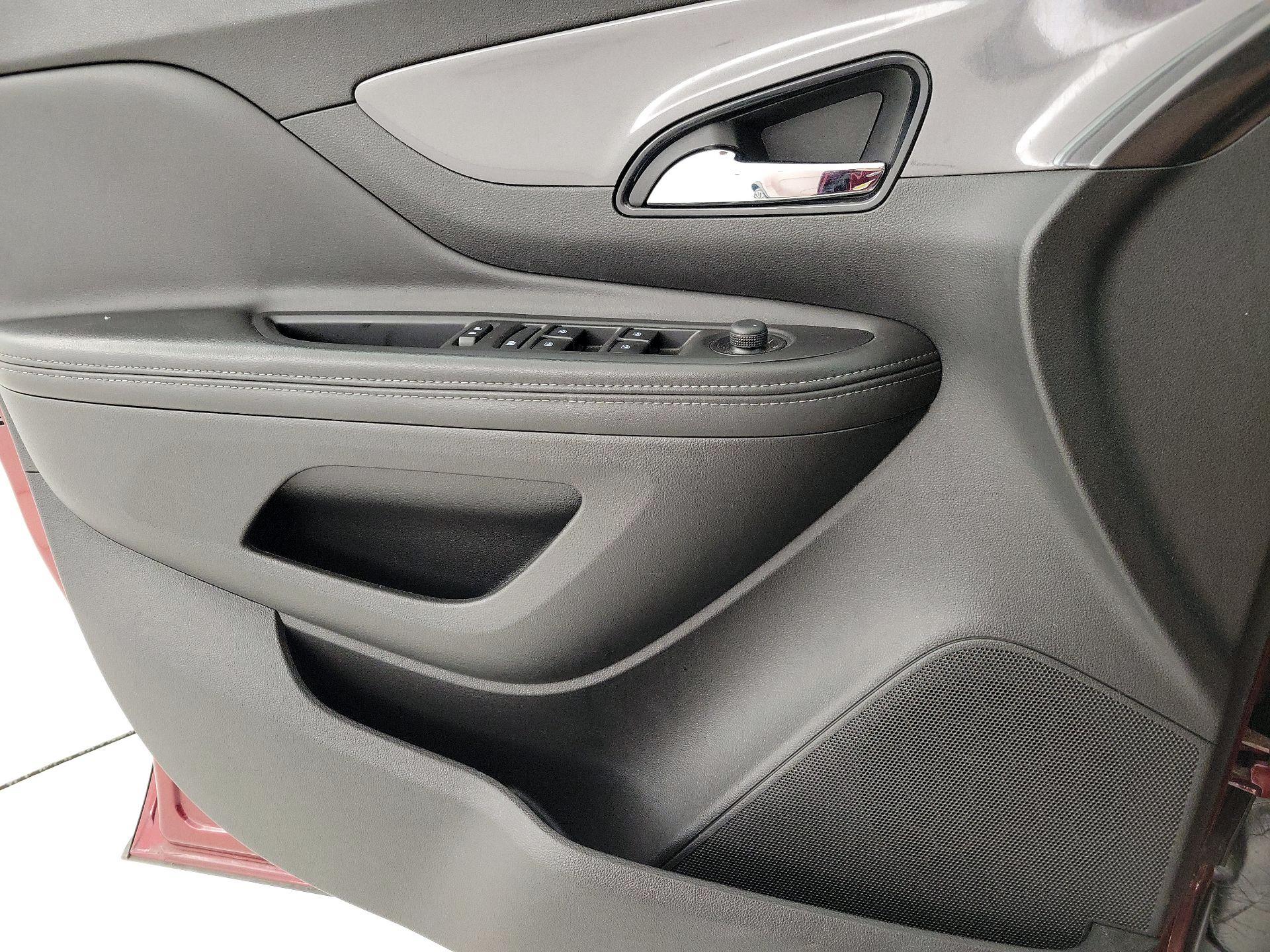 Thumbnail: 2021 Buick Encore - 12