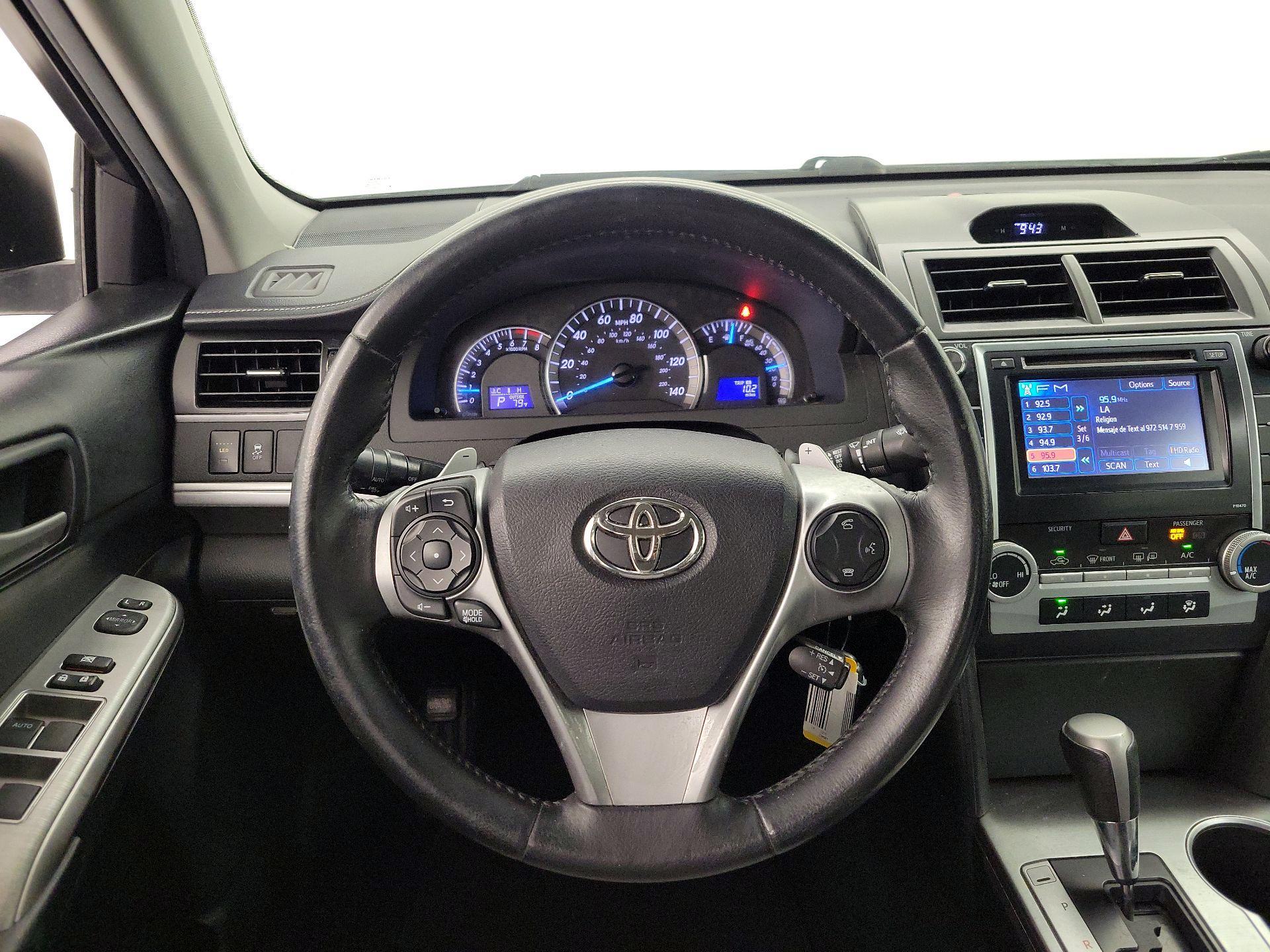 Thumbnail: 2014 Toyota Camry - 10