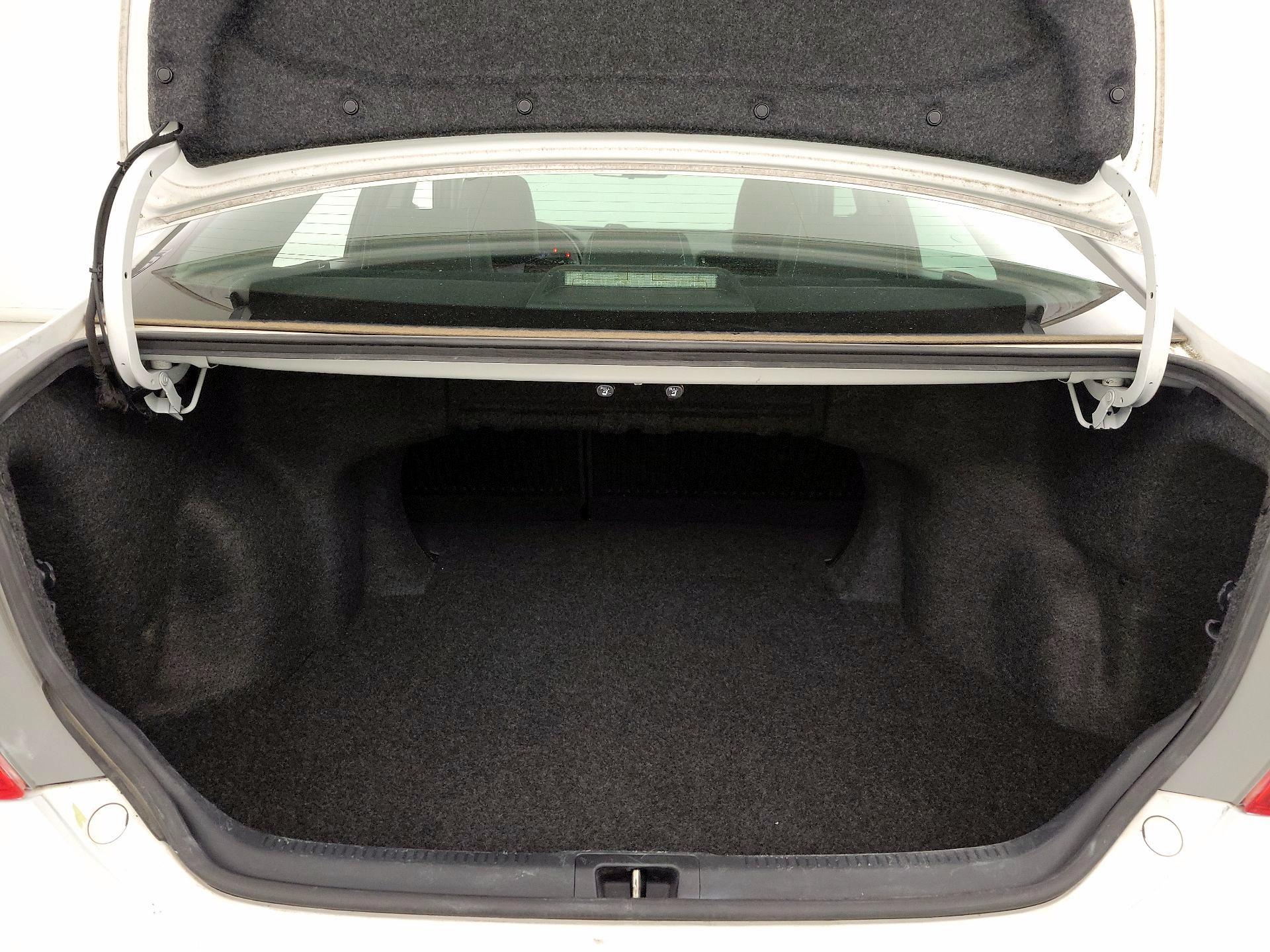 Thumbnail: 2014 Toyota Camry - 18