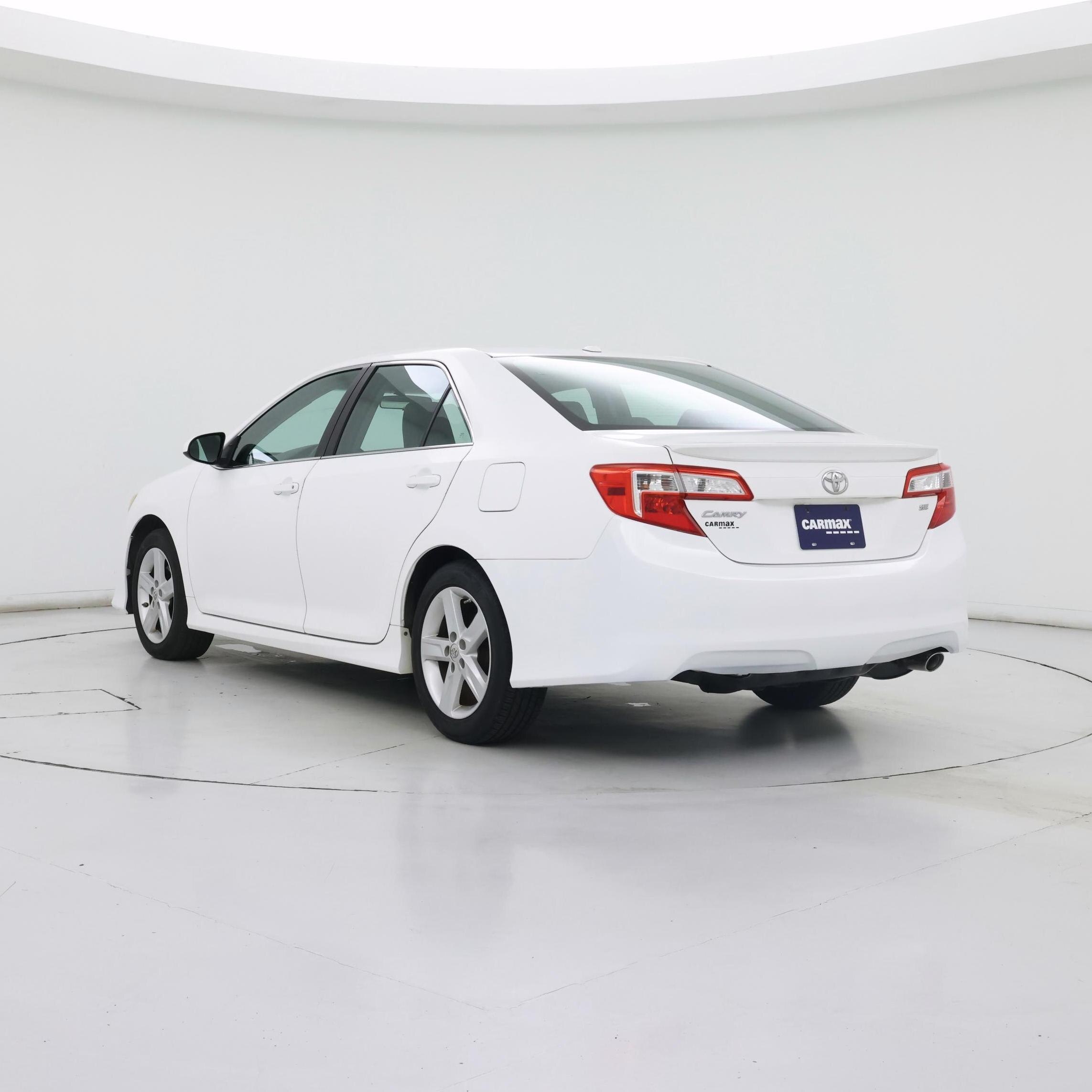 Thumbnail: 2014 Toyota Camry - 2