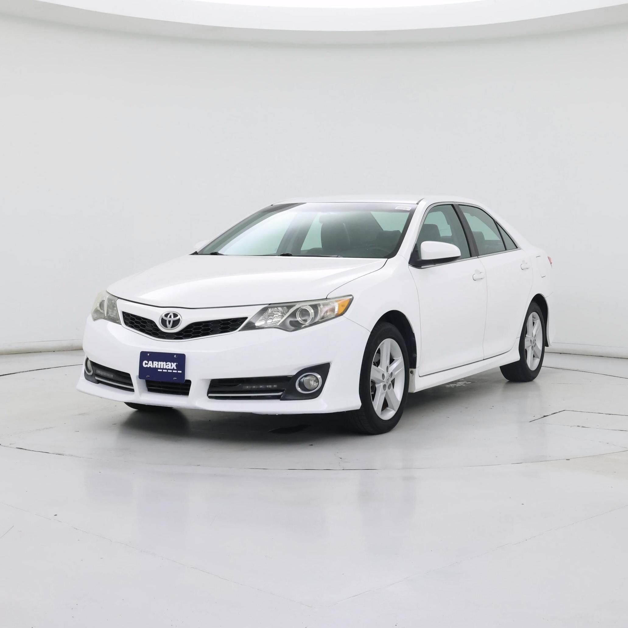 Thumbnail: 2014 Toyota Camry - 4
