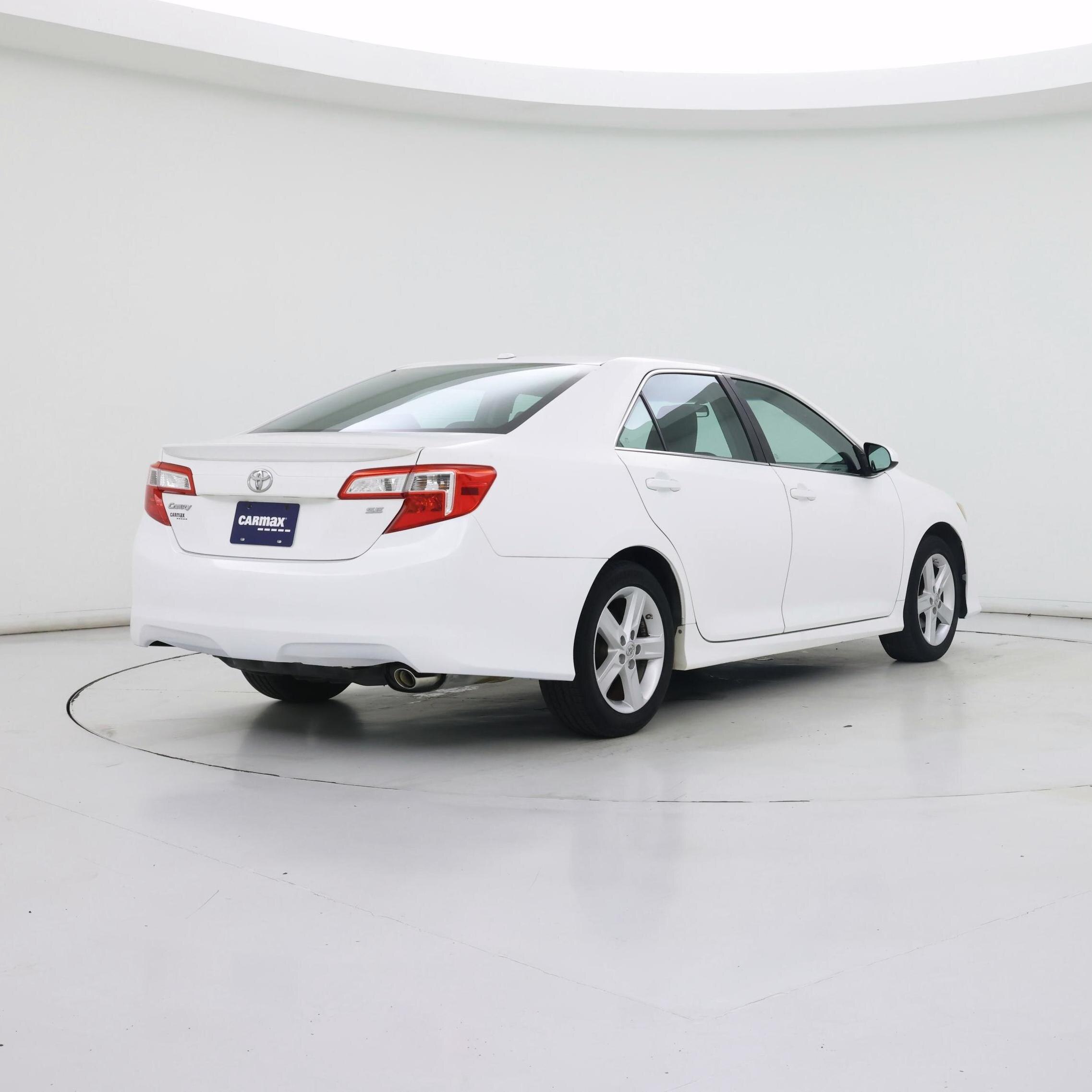 Thumbnail: 2014 Toyota Camry - 8