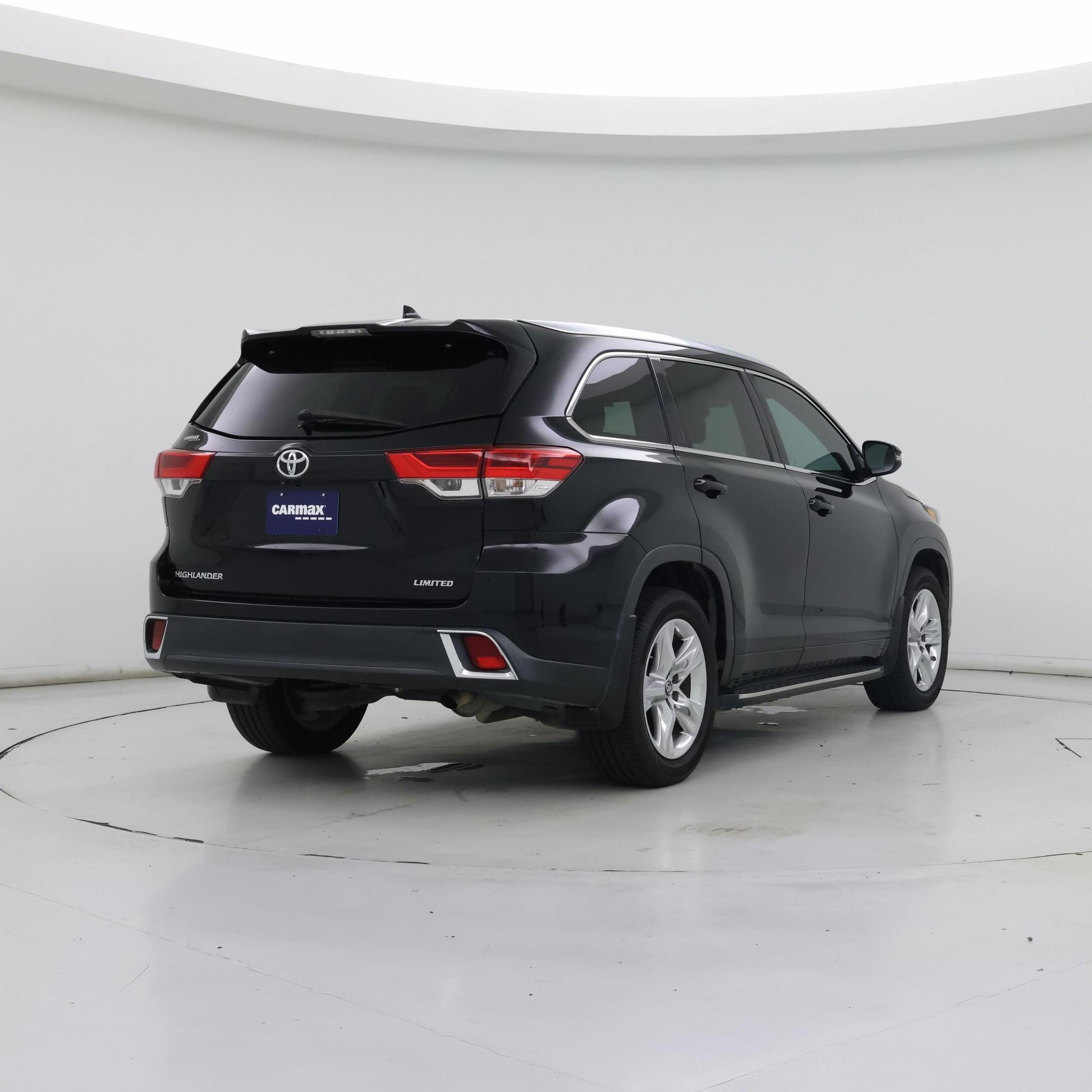 Thumbnail: 2019 Toyota Highlander - 8