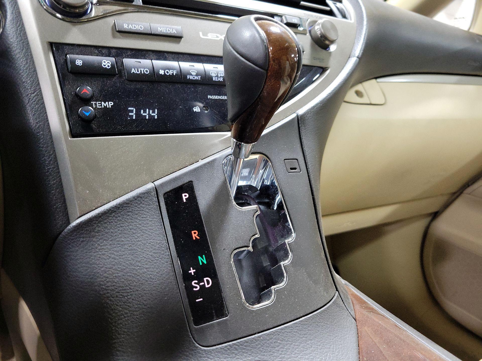 Thumbnail: 2015 Lexus RX - 17