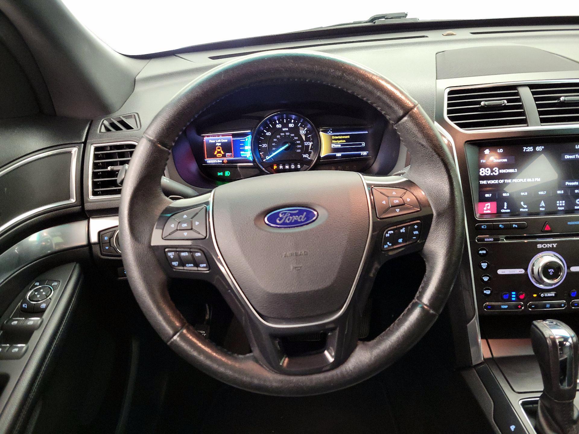 Thumbnail: 2017 Ford Explorer - 10
