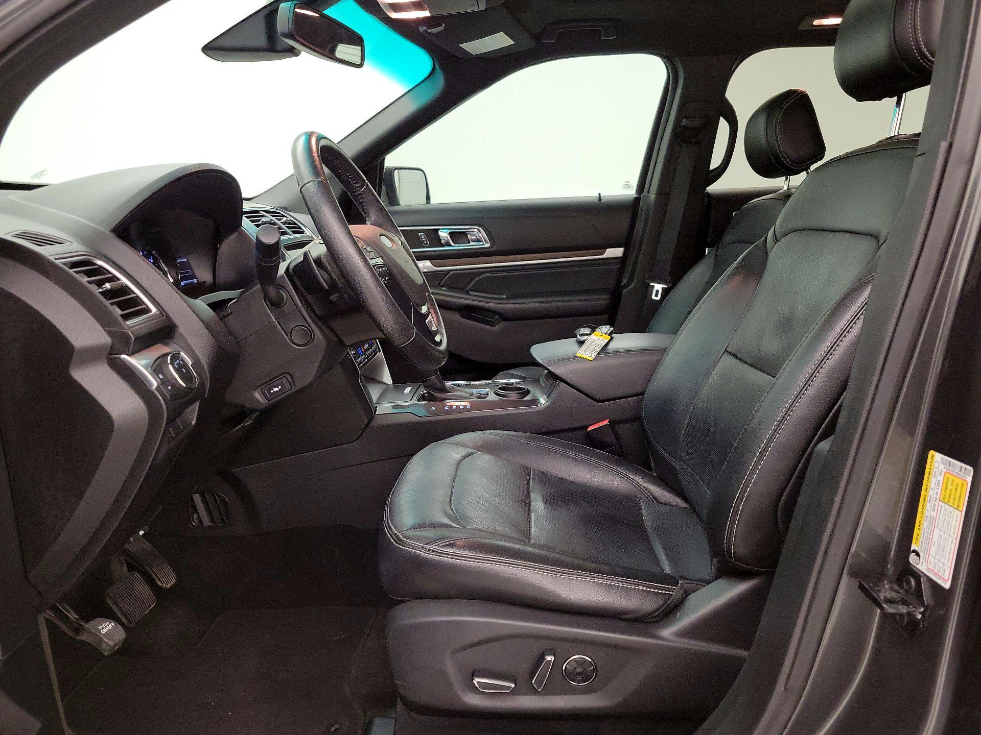 Thumbnail: 2017 Ford Explorer - 11