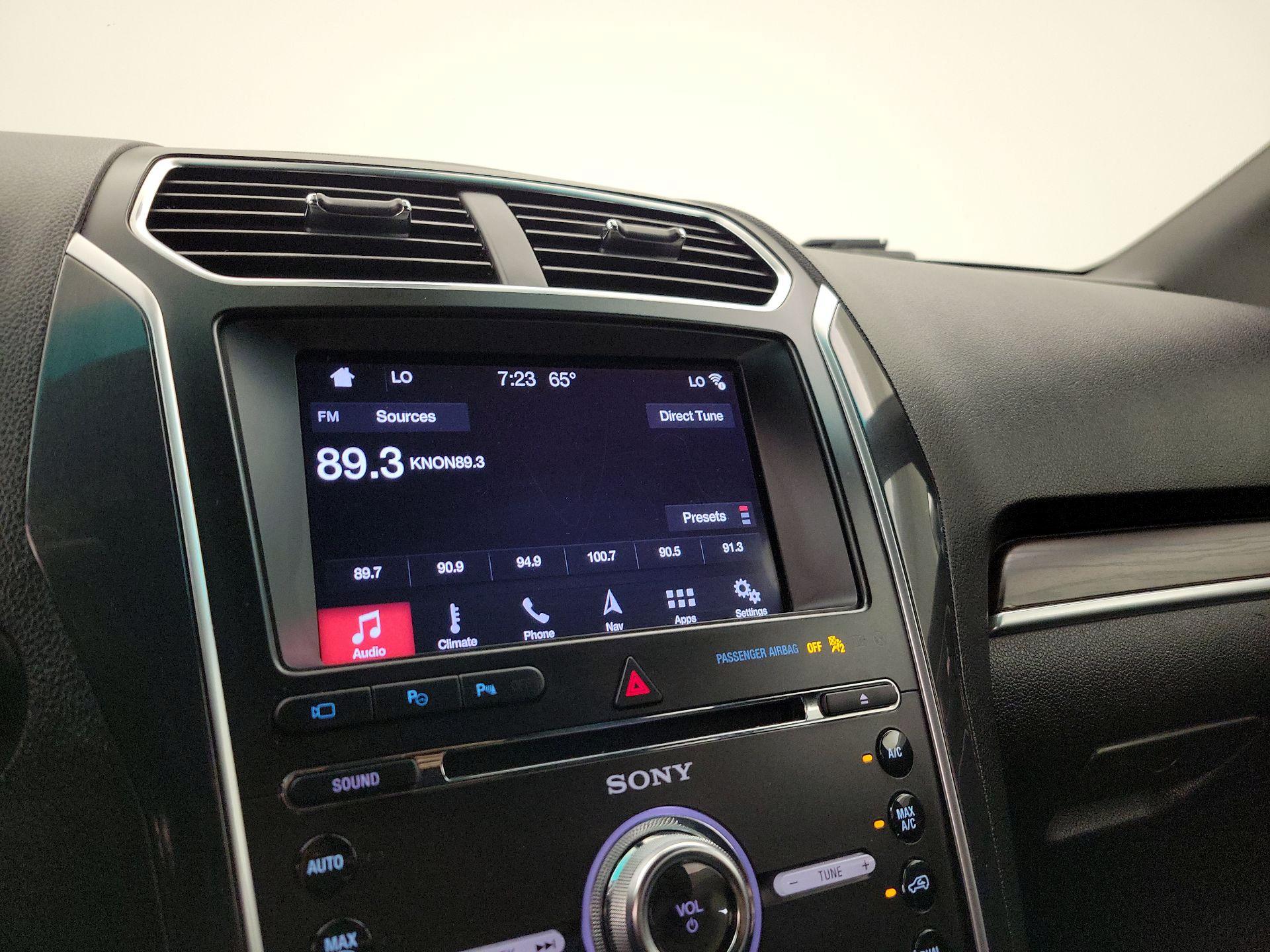 Thumbnail: 2017 Ford Explorer - 15