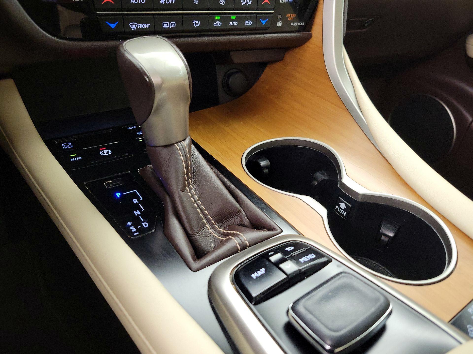Thumbnail: 2017 Lexus RX - 17