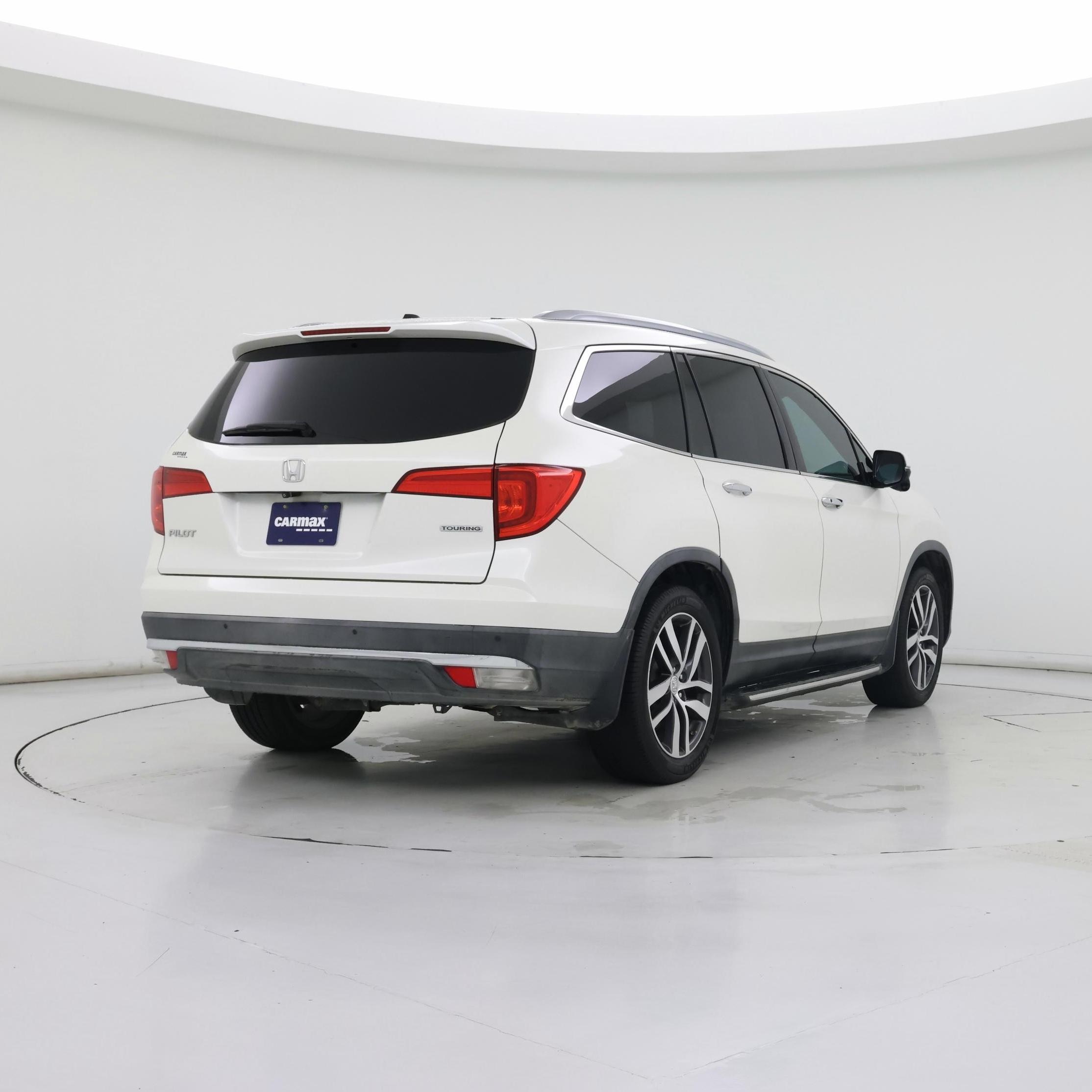 Thumbnail: 2016 Honda Pilot - 8