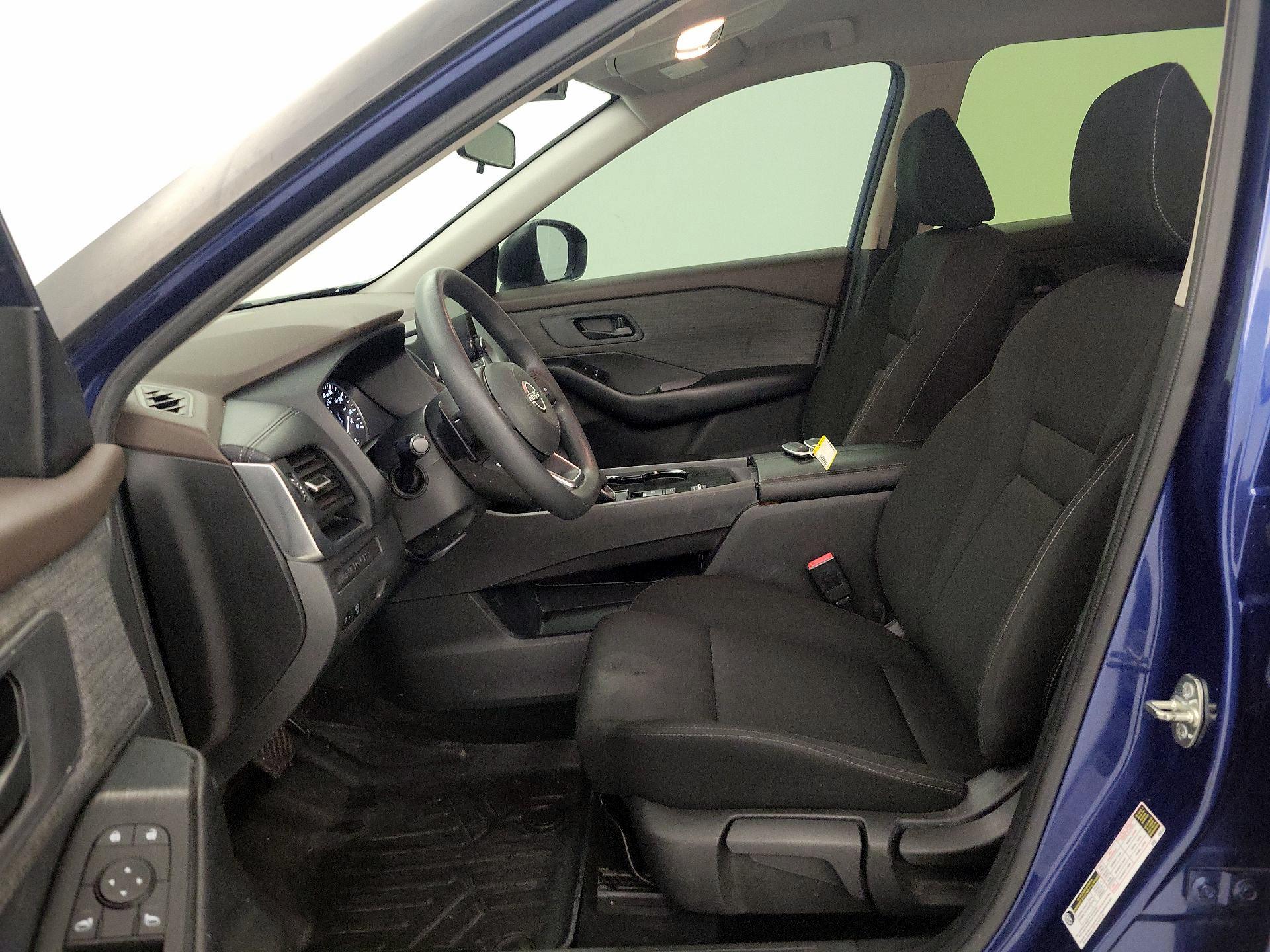 Thumbnail: 2023 Nissan Rogue - 11