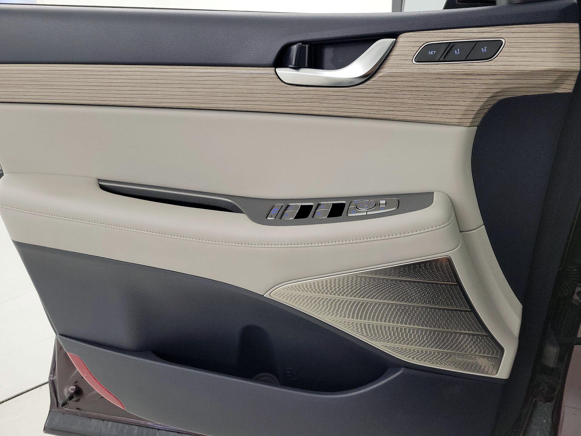 Thumbnail: 2021 Hyundai Palisade - 12