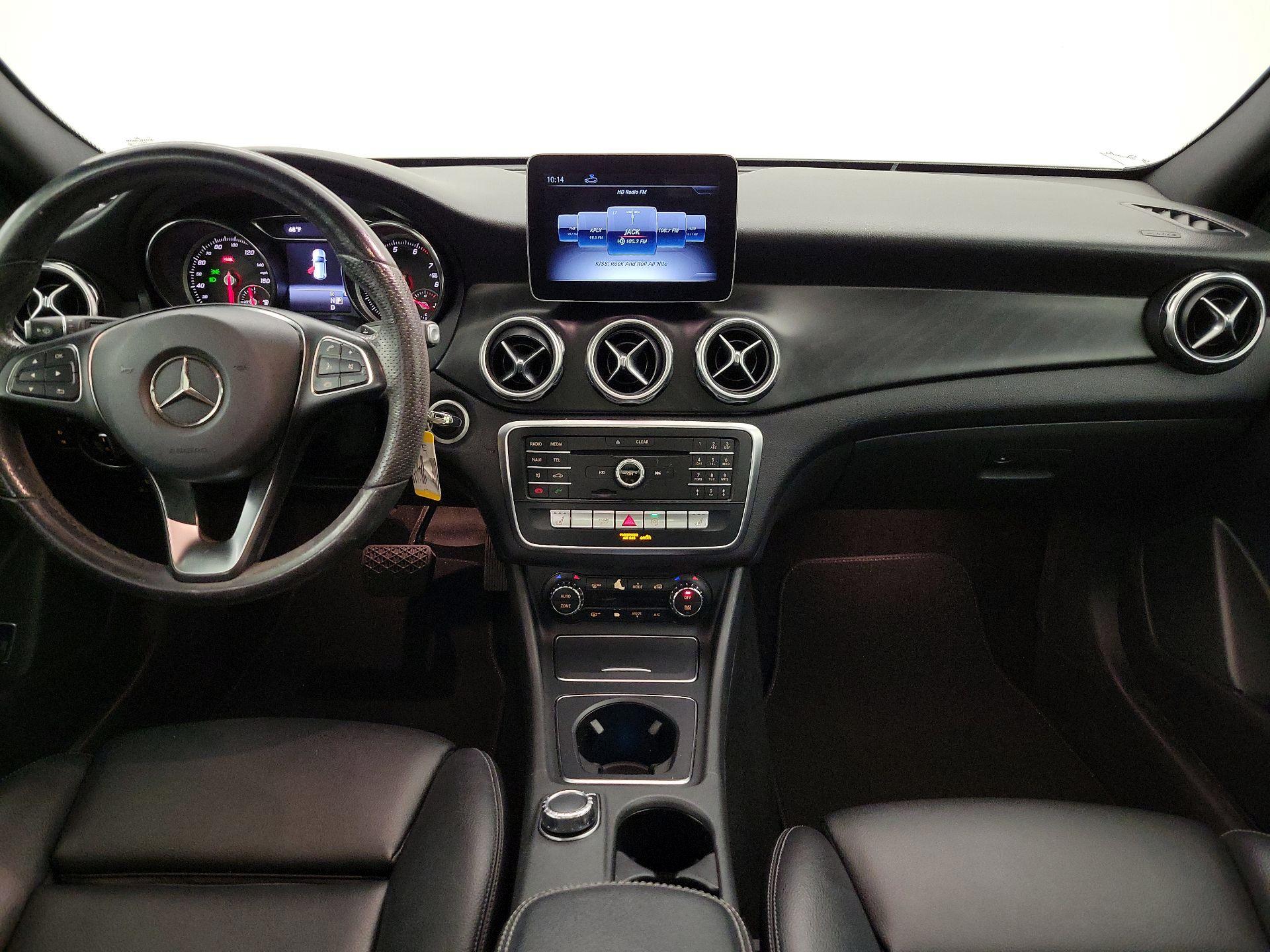 Thumbnail: 2019 Mercedes-Benz GLA - 9