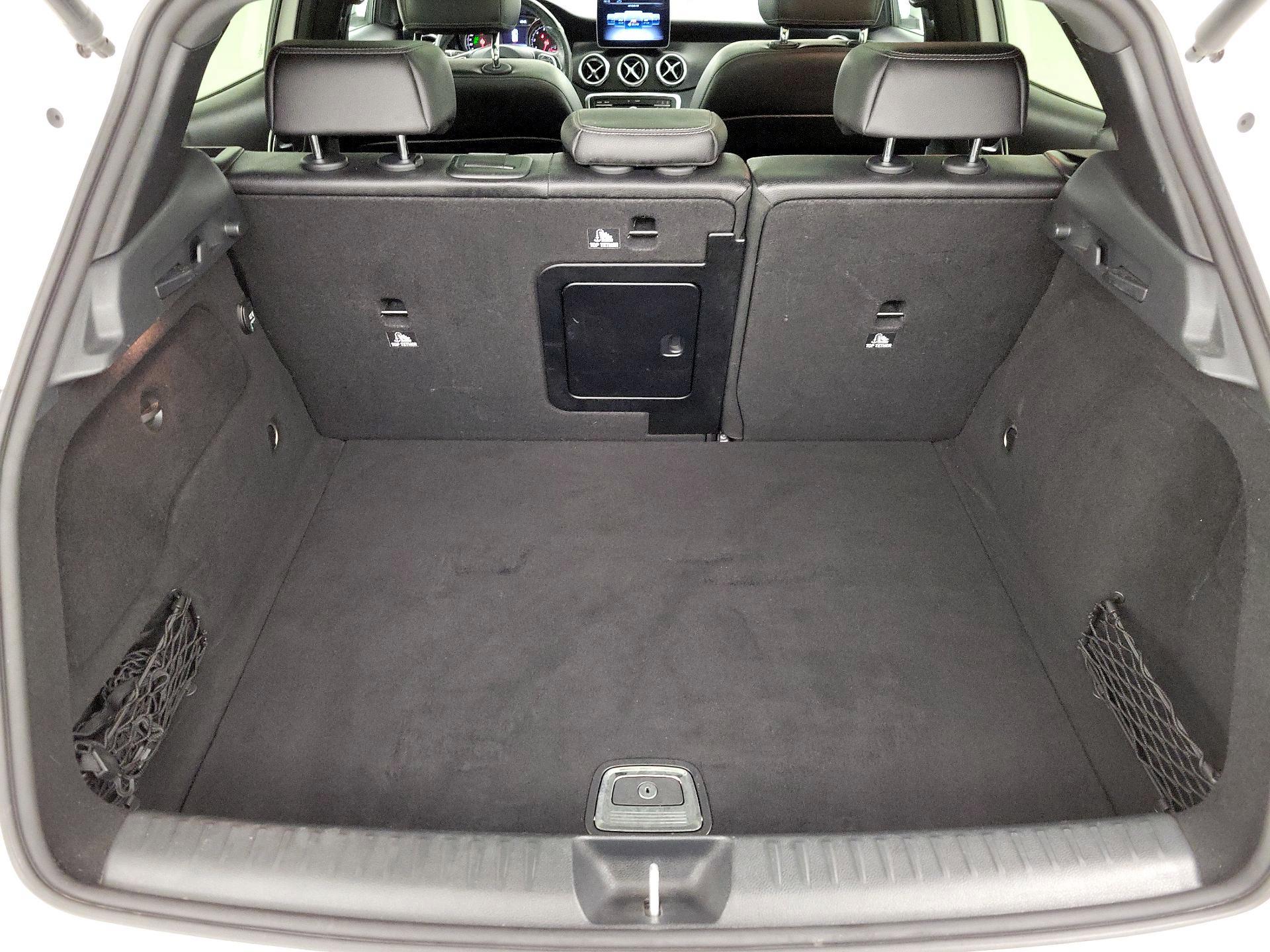 Thumbnail: 2019 Mercedes-Benz GLA - 20