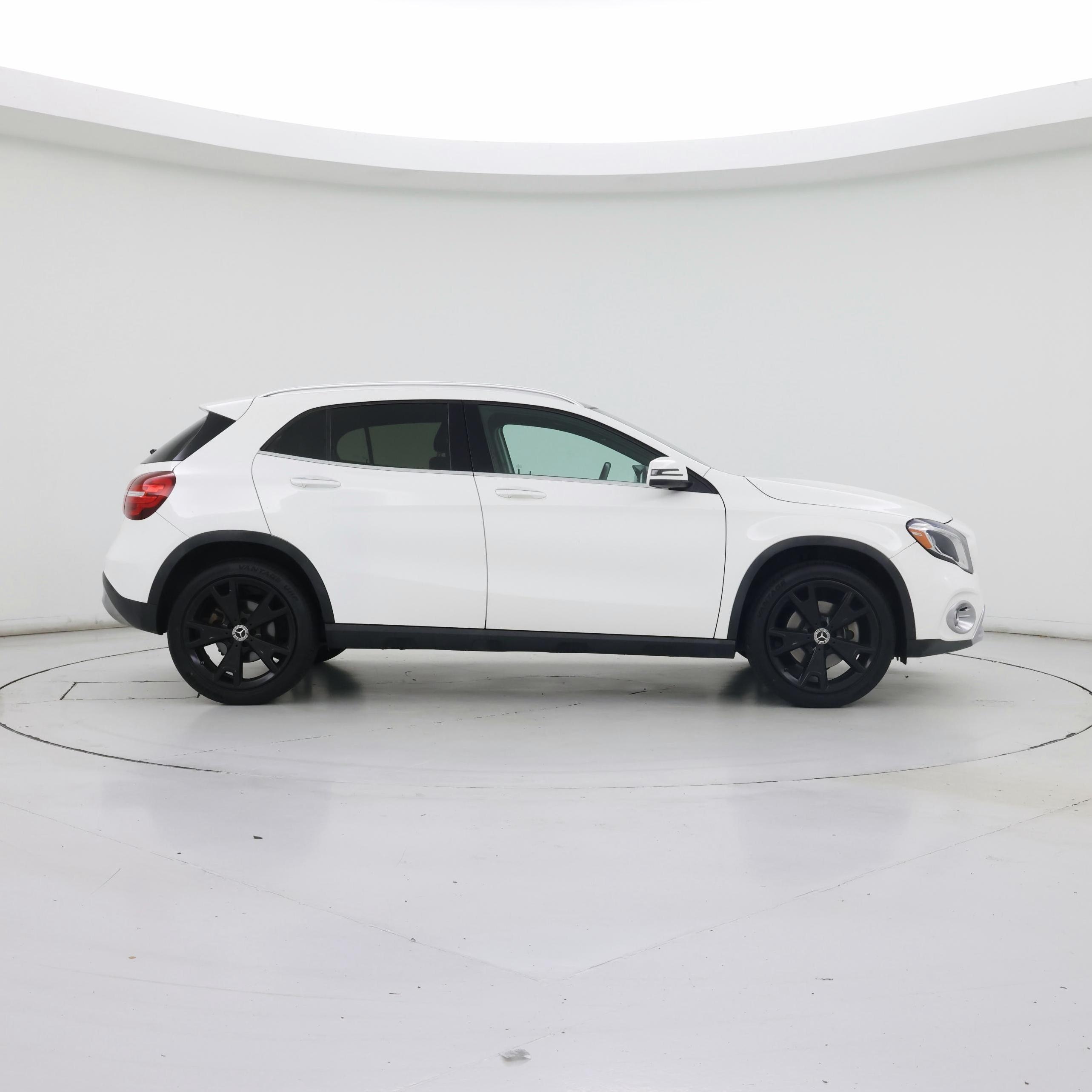 Thumbnail: 2019 Mercedes-Benz GLA - 7