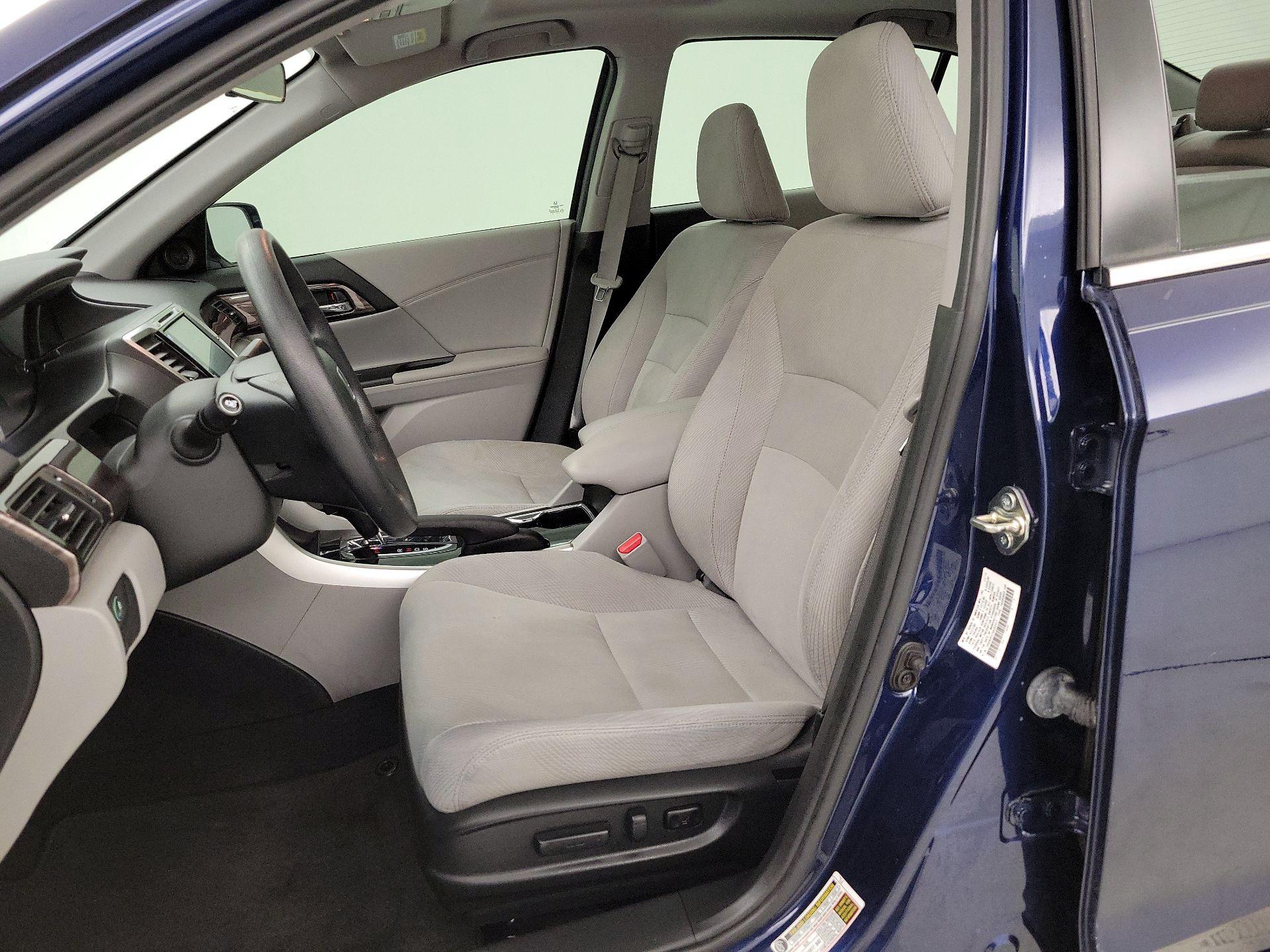 Thumbnail: 2016 Honda Accord - 11