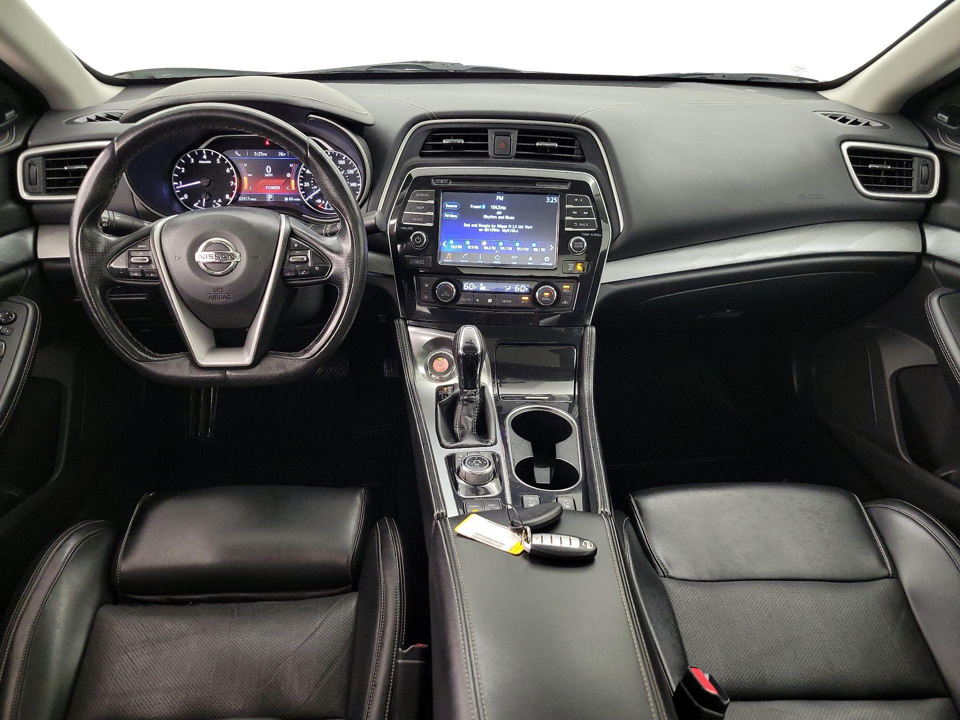 Thumbnail: 2017 Nissan Maxima - 9