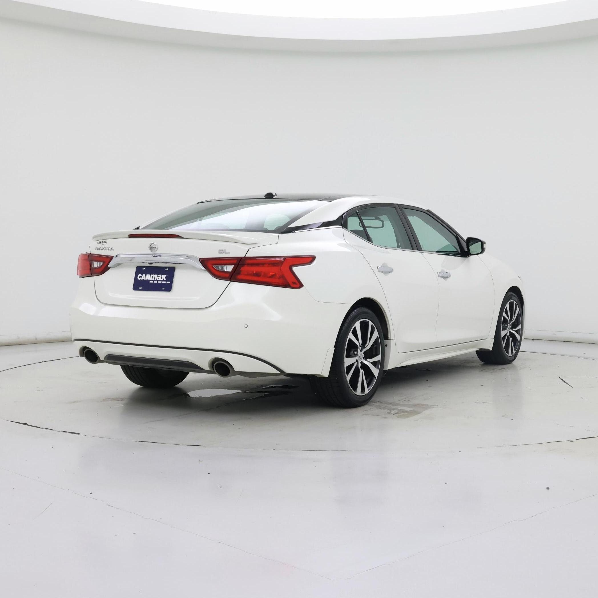 Thumbnail: 2017 Nissan Maxima - 8