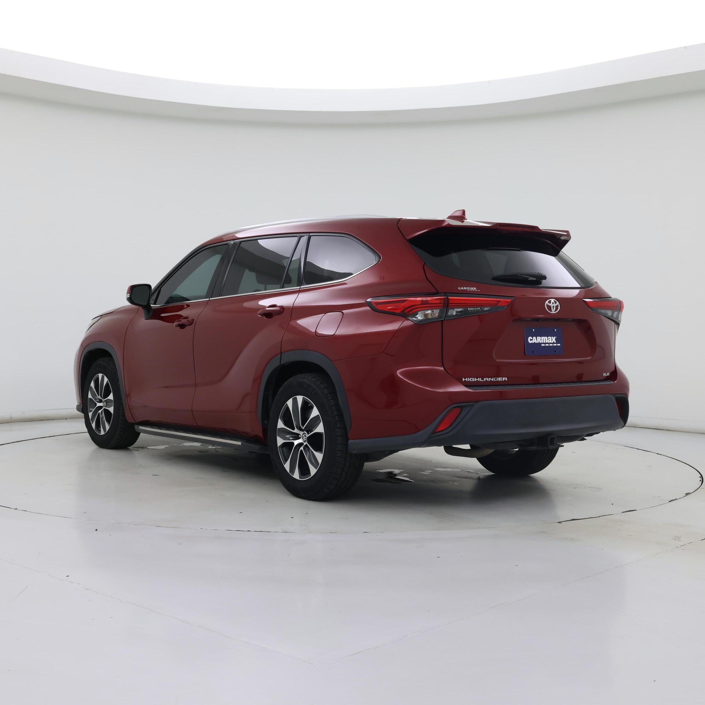 Thumbnail: 2022 Toyota Highlander - 2