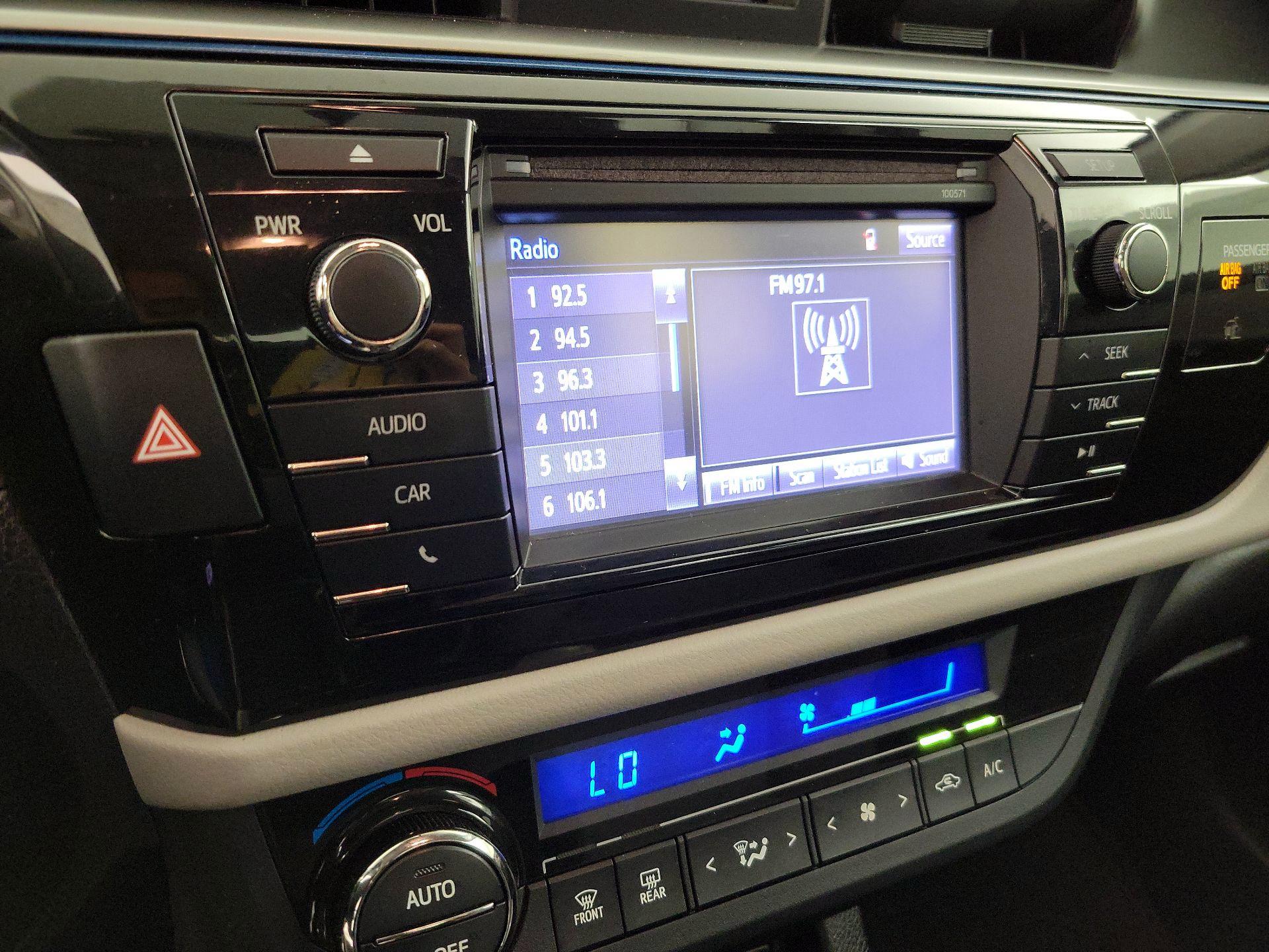 Thumbnail: 2016 Toyota Corolla - 15