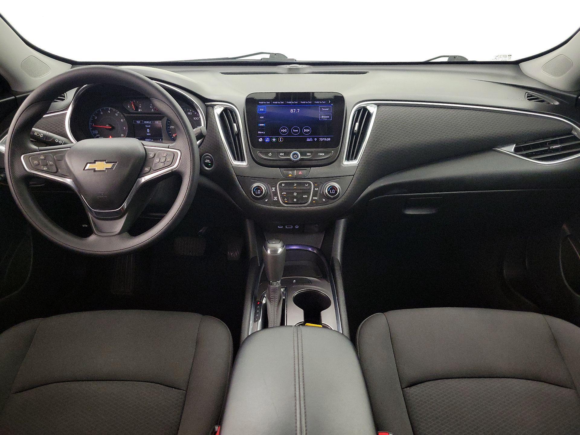 Thumbnail: 2020 Chevrolet Malibu - 9