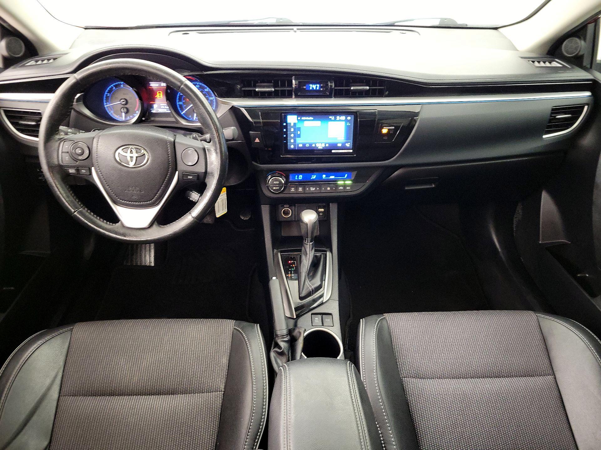 Thumbnail: 2014 Toyota Corolla - 9