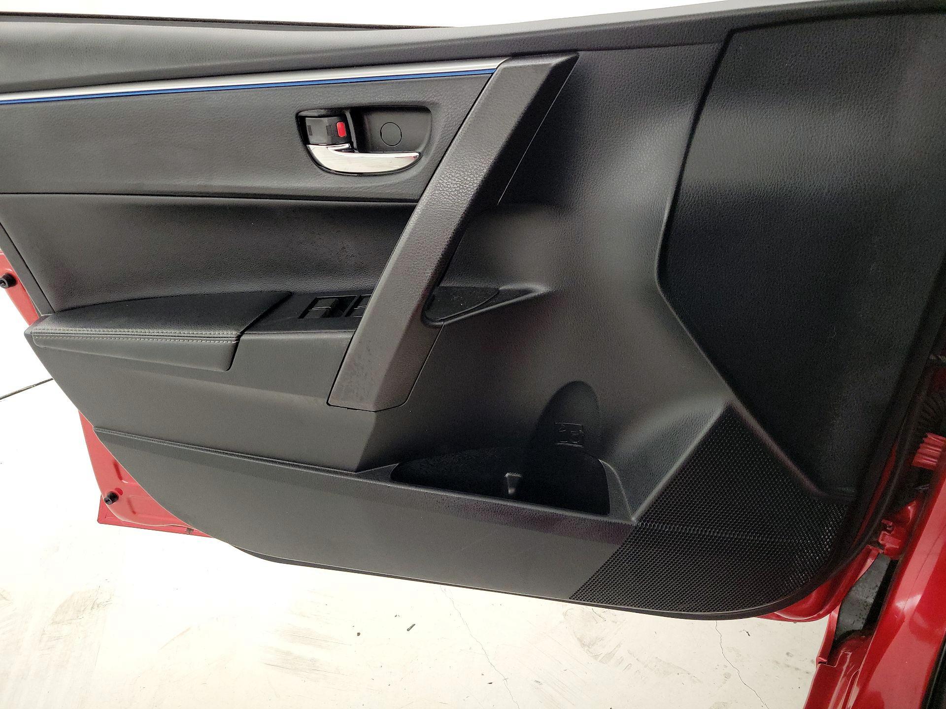 Thumbnail: 2014 Toyota Corolla - 12