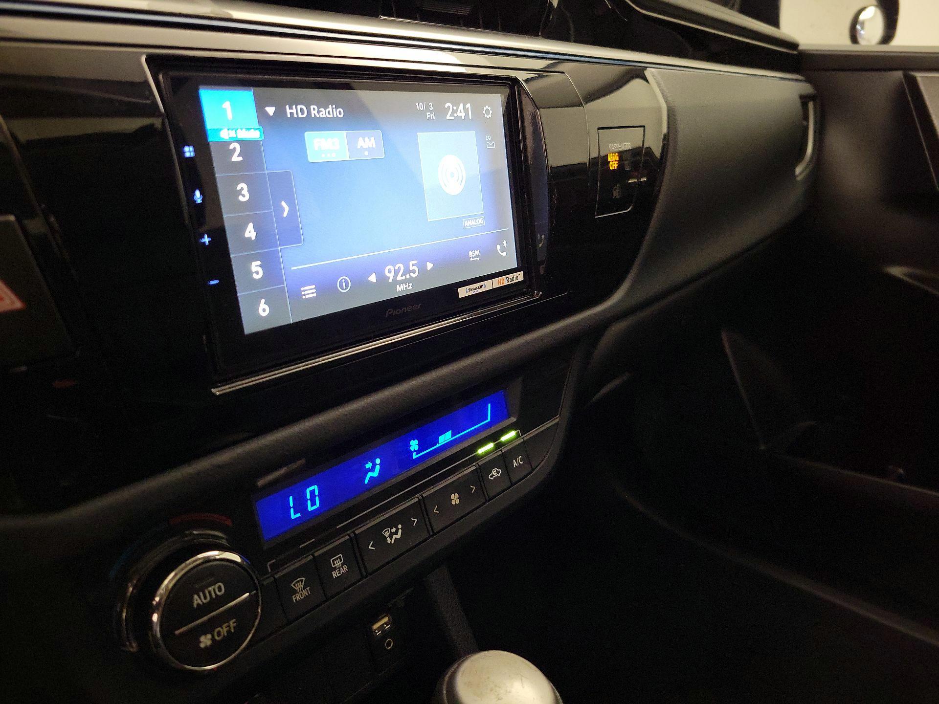 Thumbnail: 2014 Toyota Corolla - 15