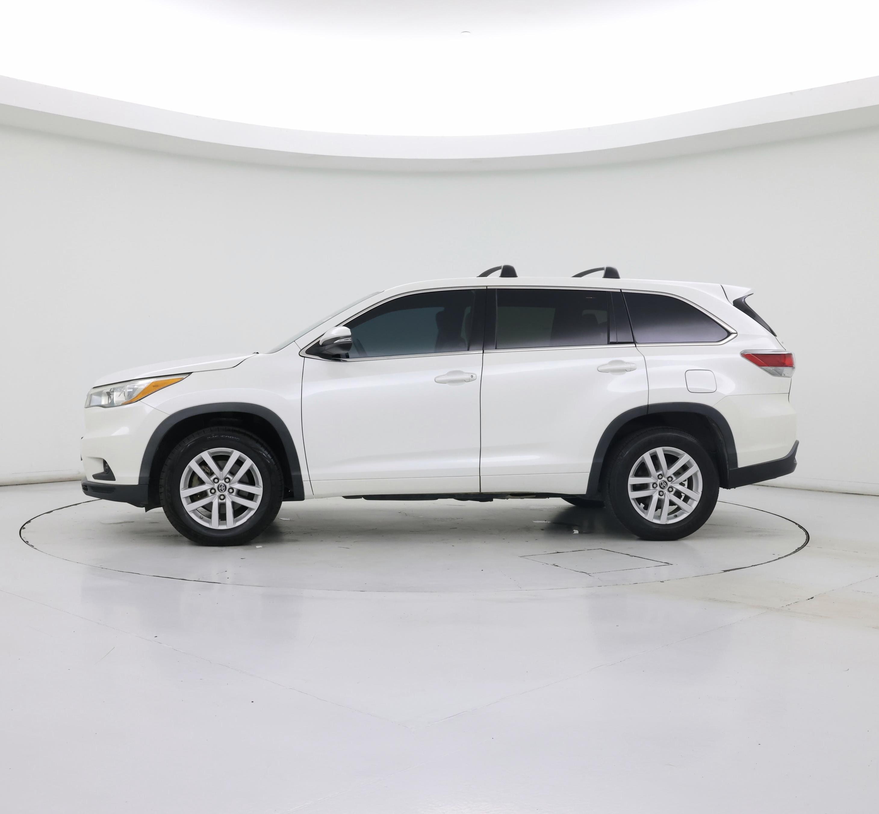 Thumbnail: 2016 Toyota Highlander - 3