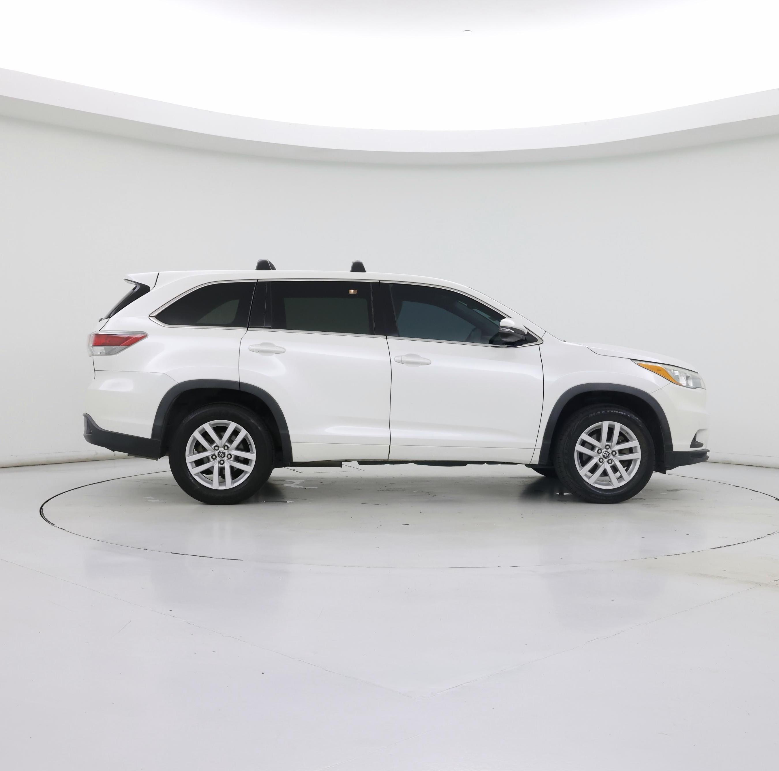 Thumbnail: 2016 Toyota Highlander - 7