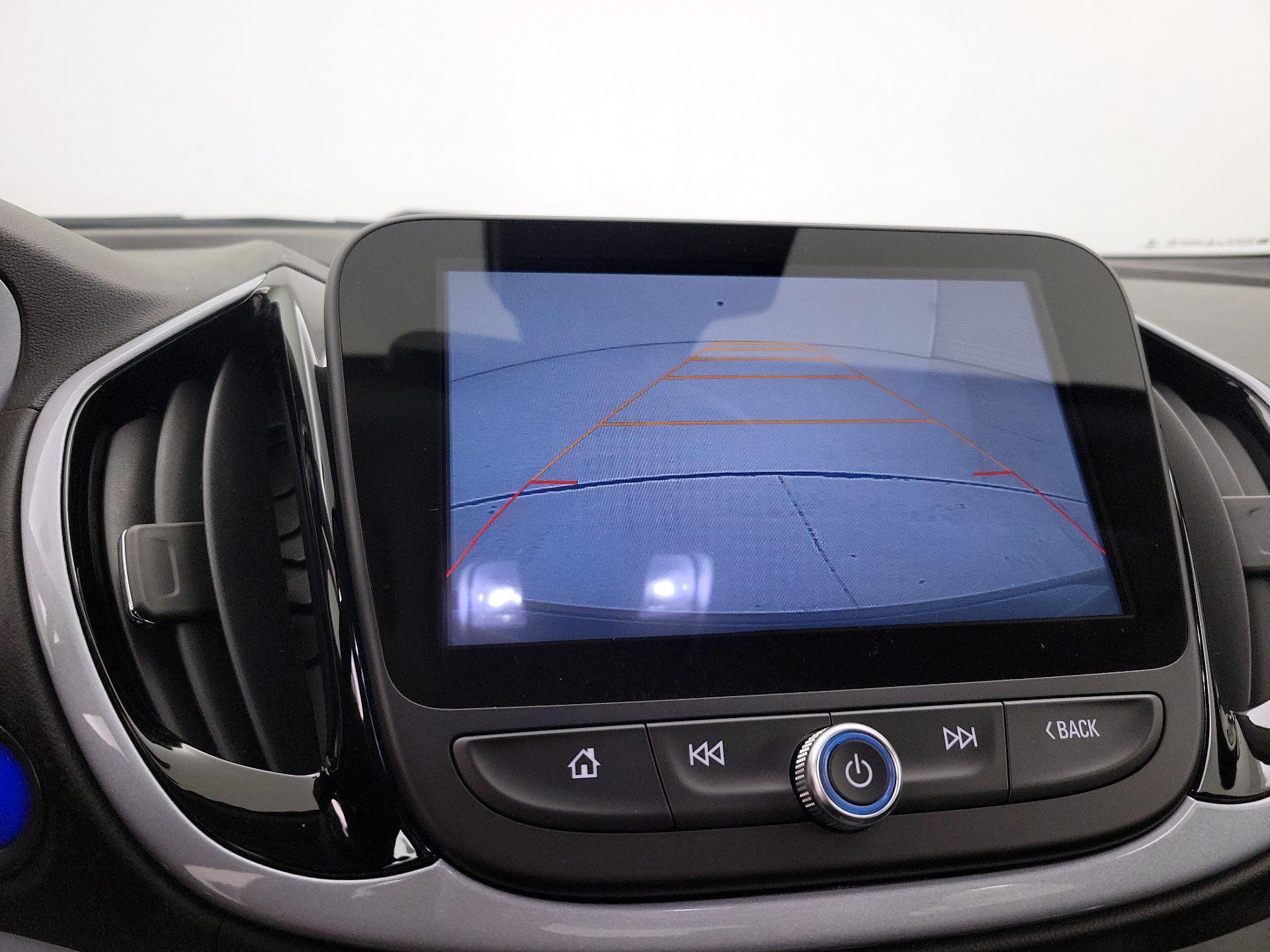 Thumbnail: 2017 Chevrolet Volt - 14