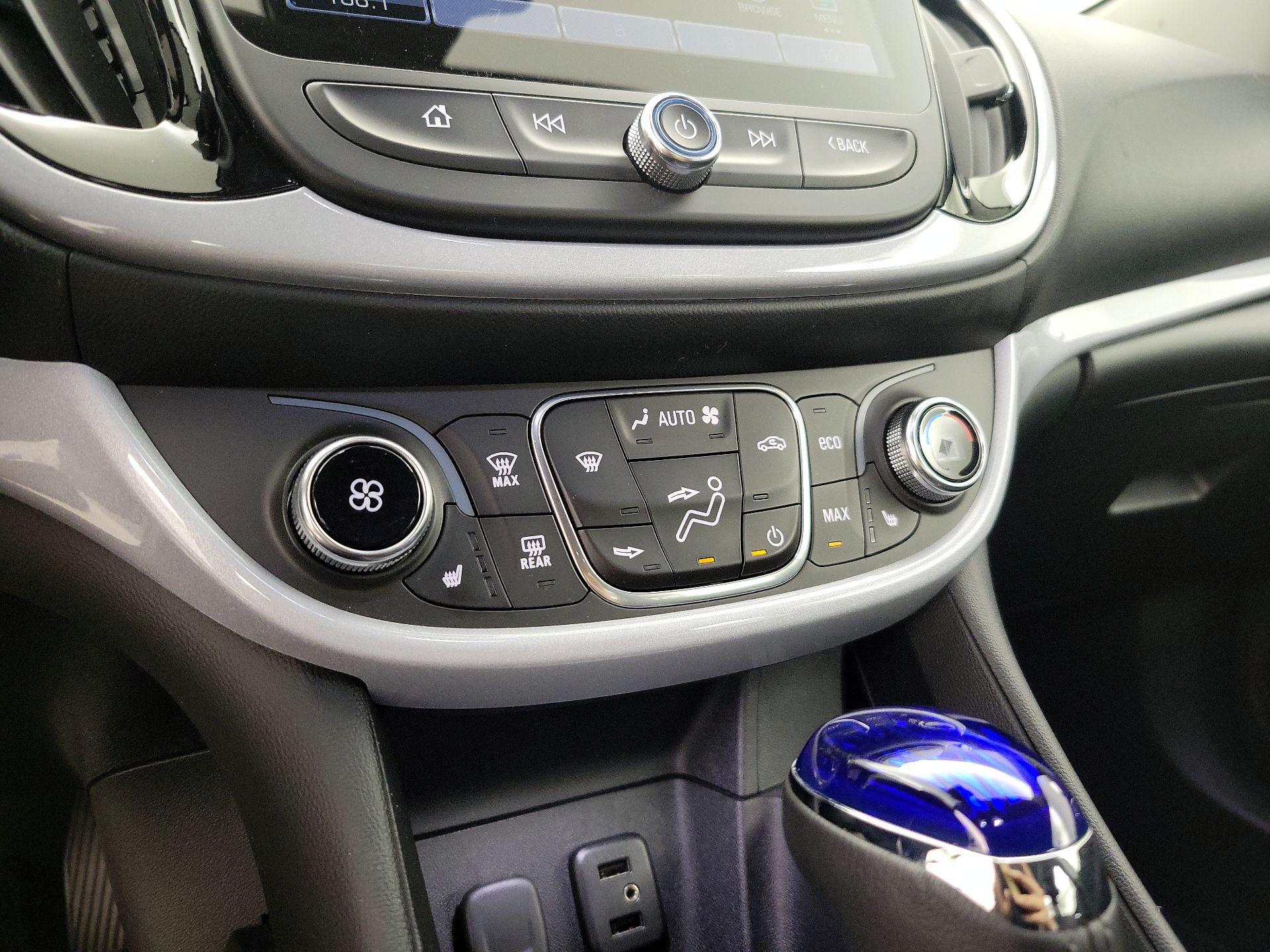 Thumbnail: 2017 Chevrolet Volt - 16